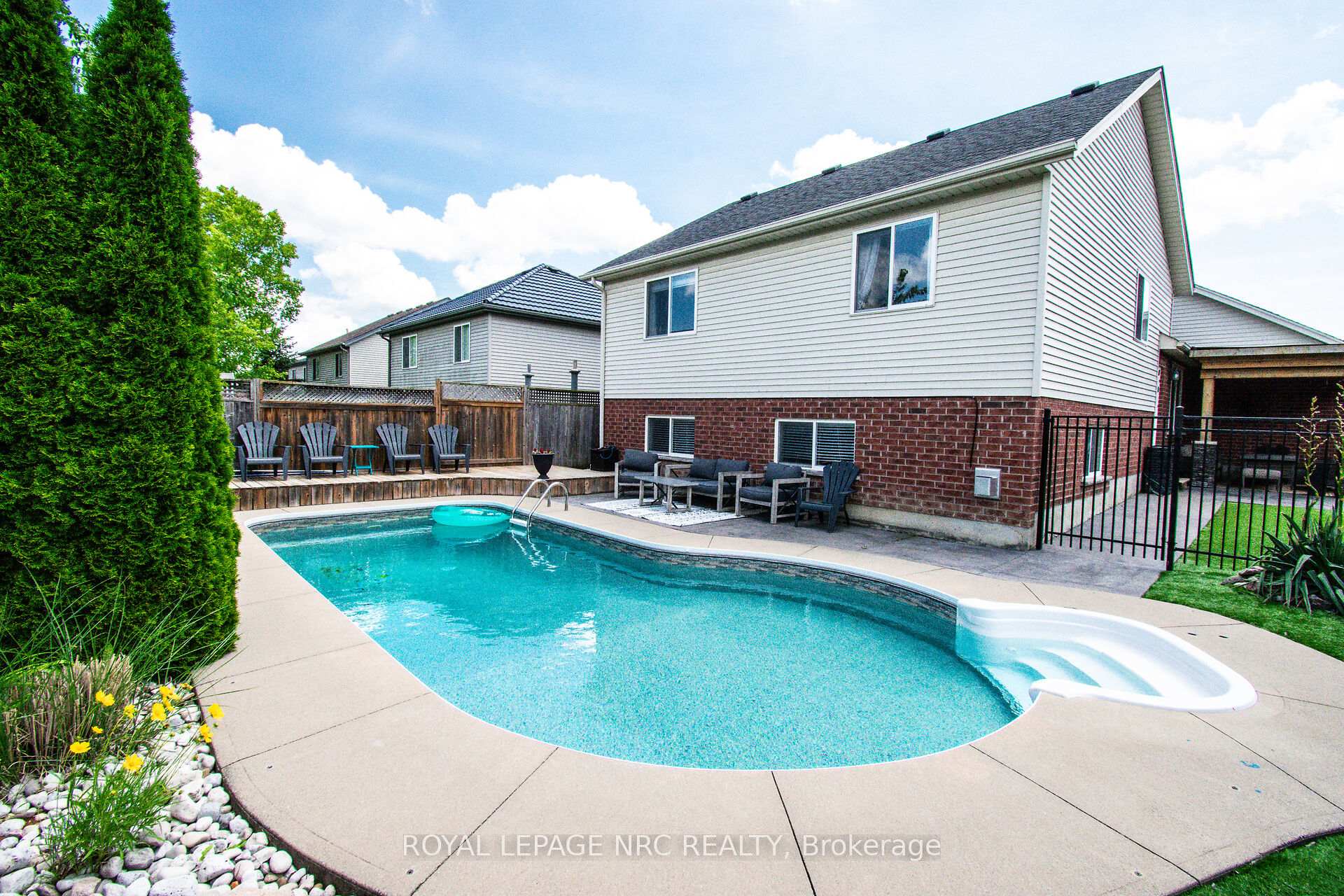 Photo 37 of 15 Arlene Street, St. Catharines, Rykert/Vansickle — HOMEH