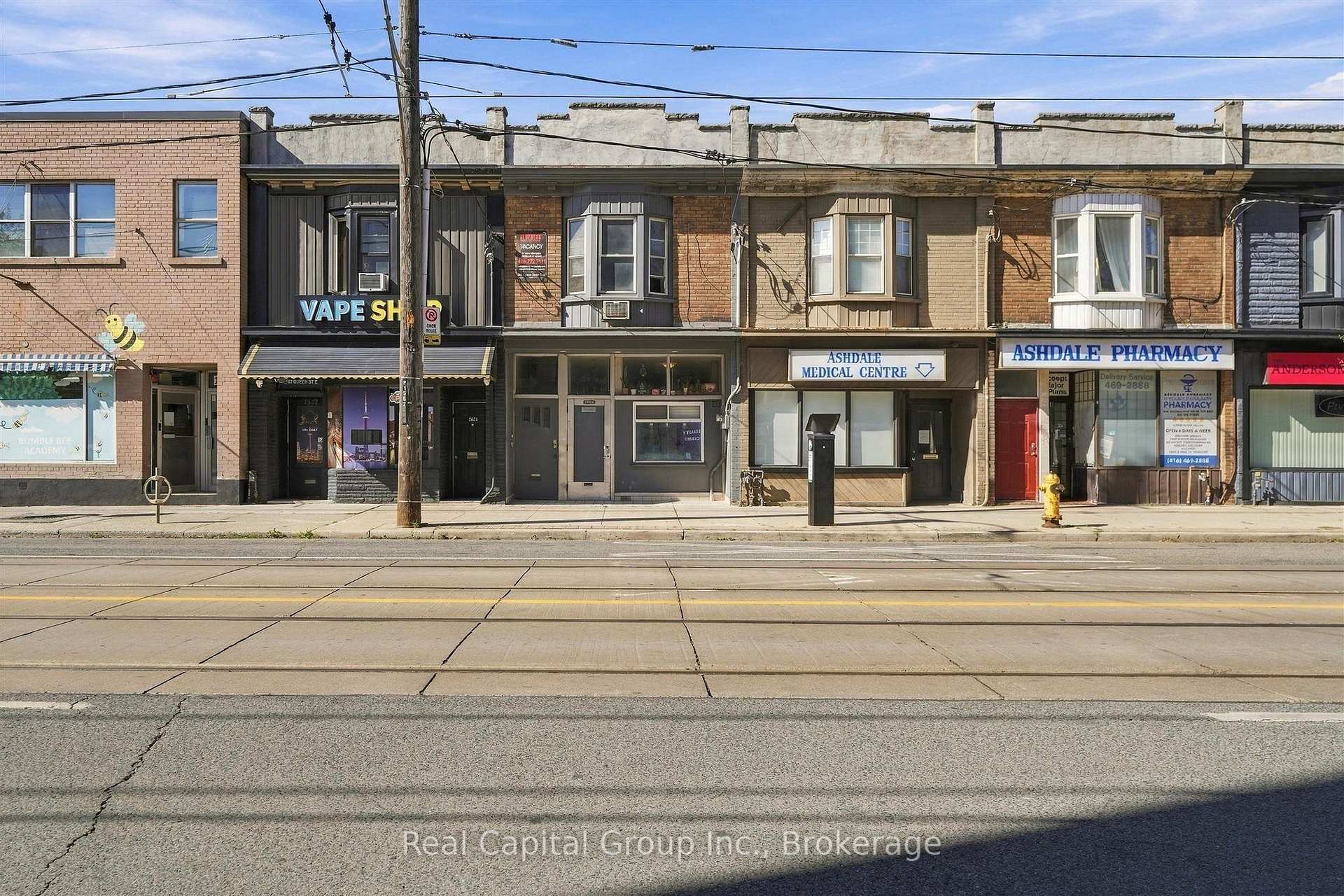 Photo 10 of 1564 Queen Street E, Toronto, Greenwood-Coxwell — HOMEH