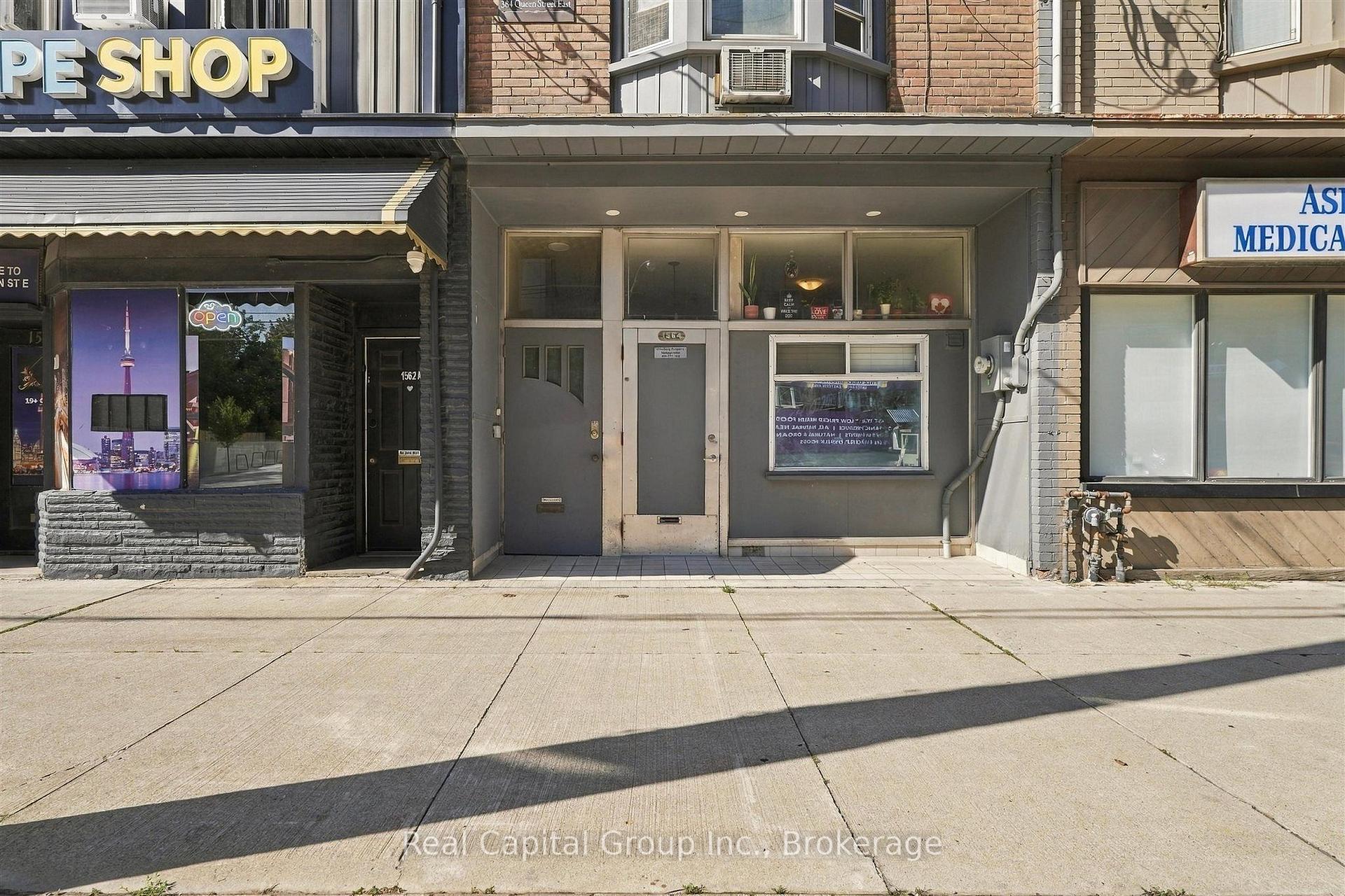 Photo 15 of 1564 Queen Street E, Toronto, Greenwood-Coxwell — HOMEH