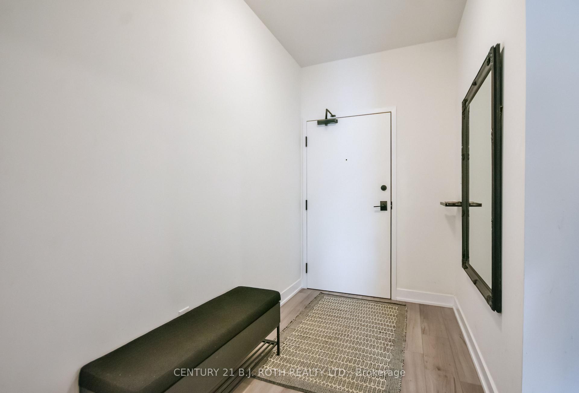 Photo 2 of Unit 604, 8 Culinary Lane, Barrie, Rural Barrie Southeast — HOMEH