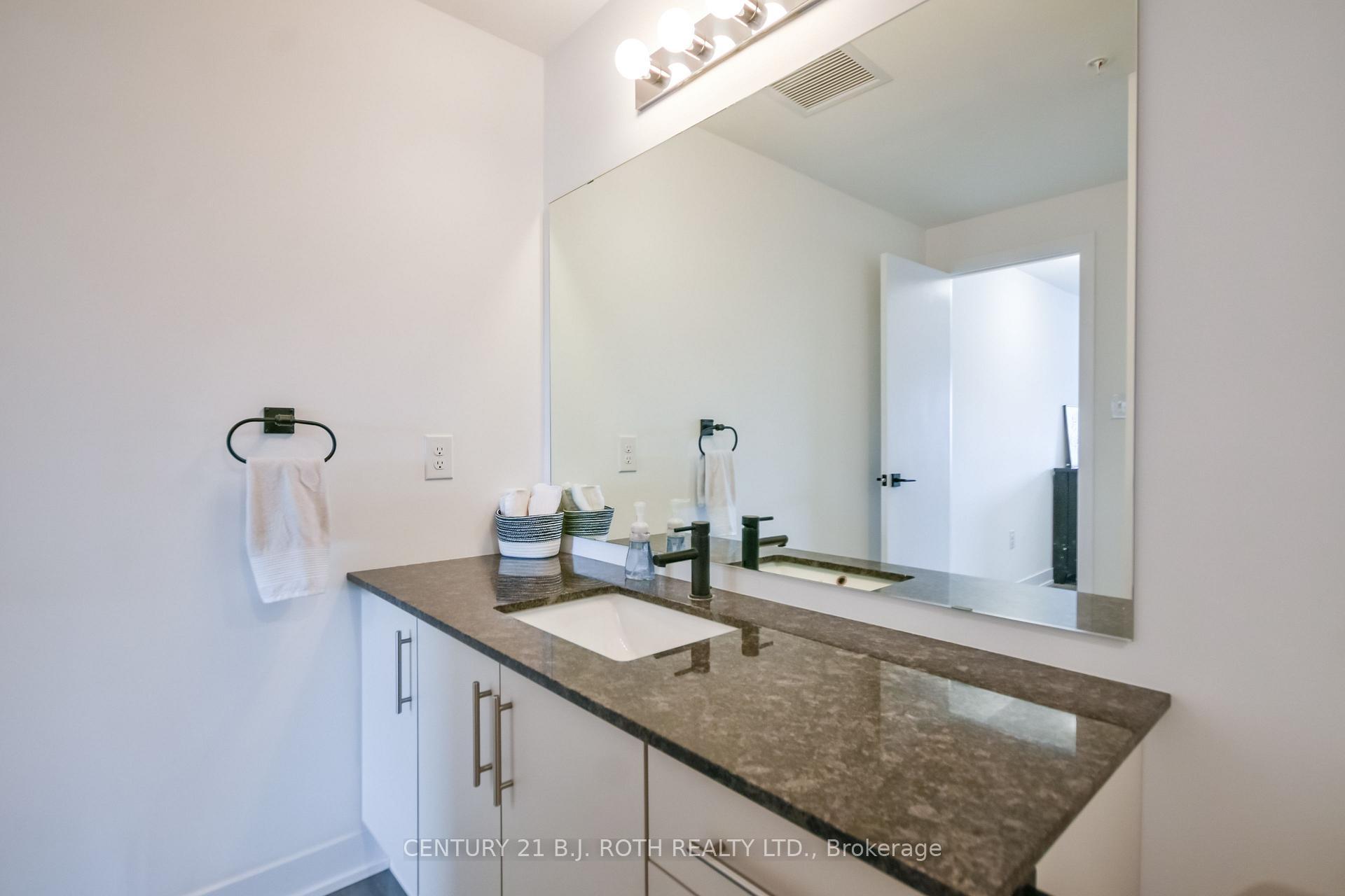 Photo 11 of Unit 604, 8 Culinary Lane, Barrie, Rural Barrie Southeast — HOMEH