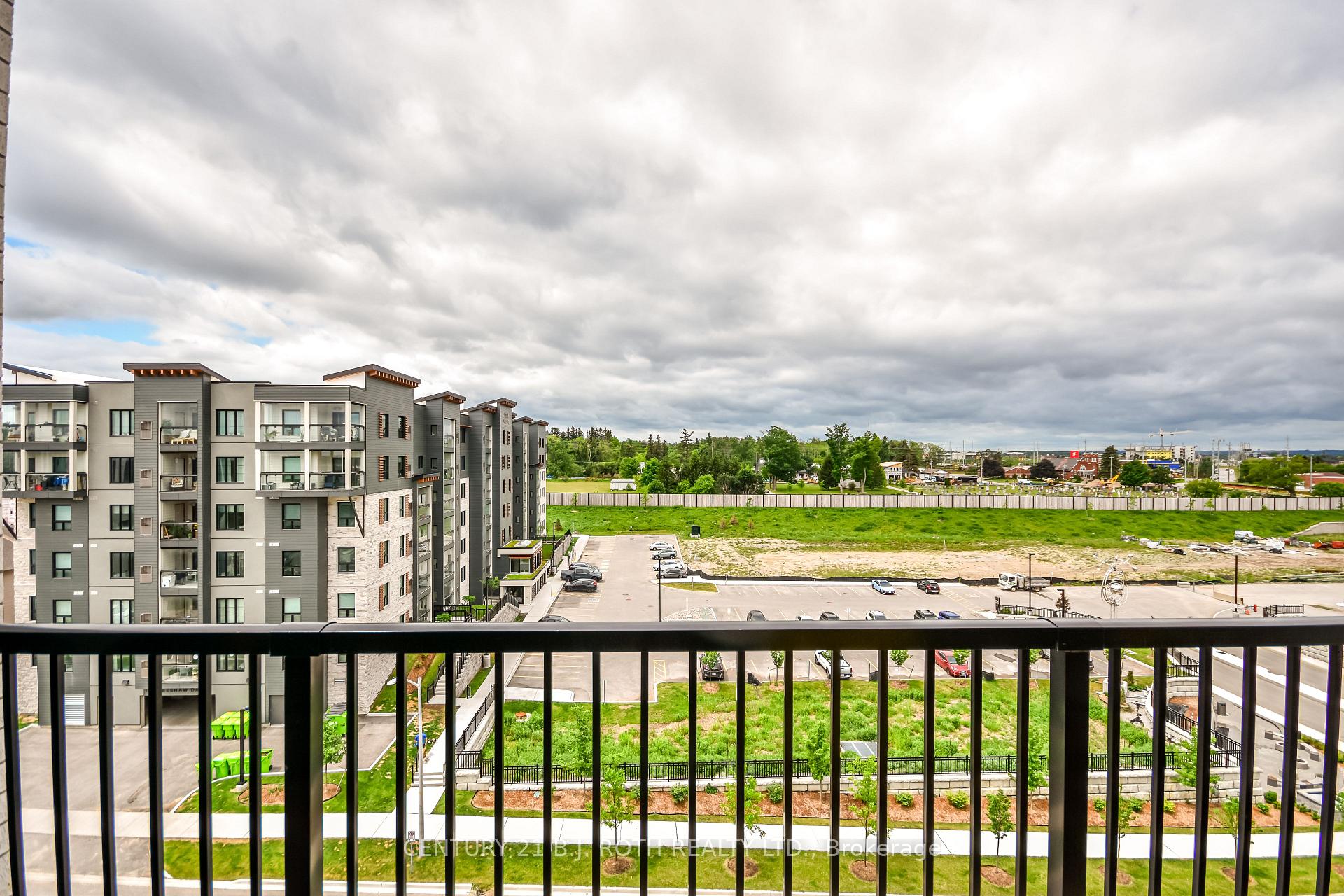 Photo 16 of Unit 604, 8 Culinary Lane, Barrie, Rural Barrie Southeast — HOMEH