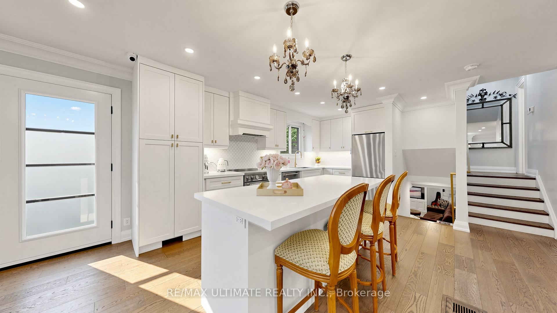Photo 7 of 112 Coronation Drive, Scarborough, West Hill — HOMEH