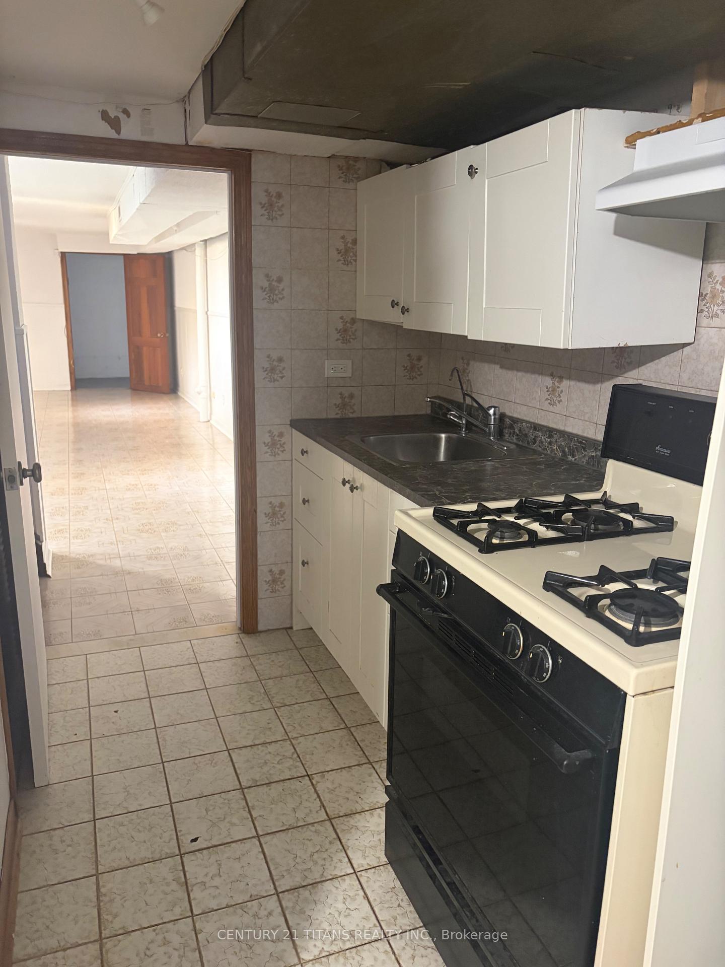 Photo 47 of 198 A Boon Avenue, Toronto, Corso Italia-Davenport — HOMEH