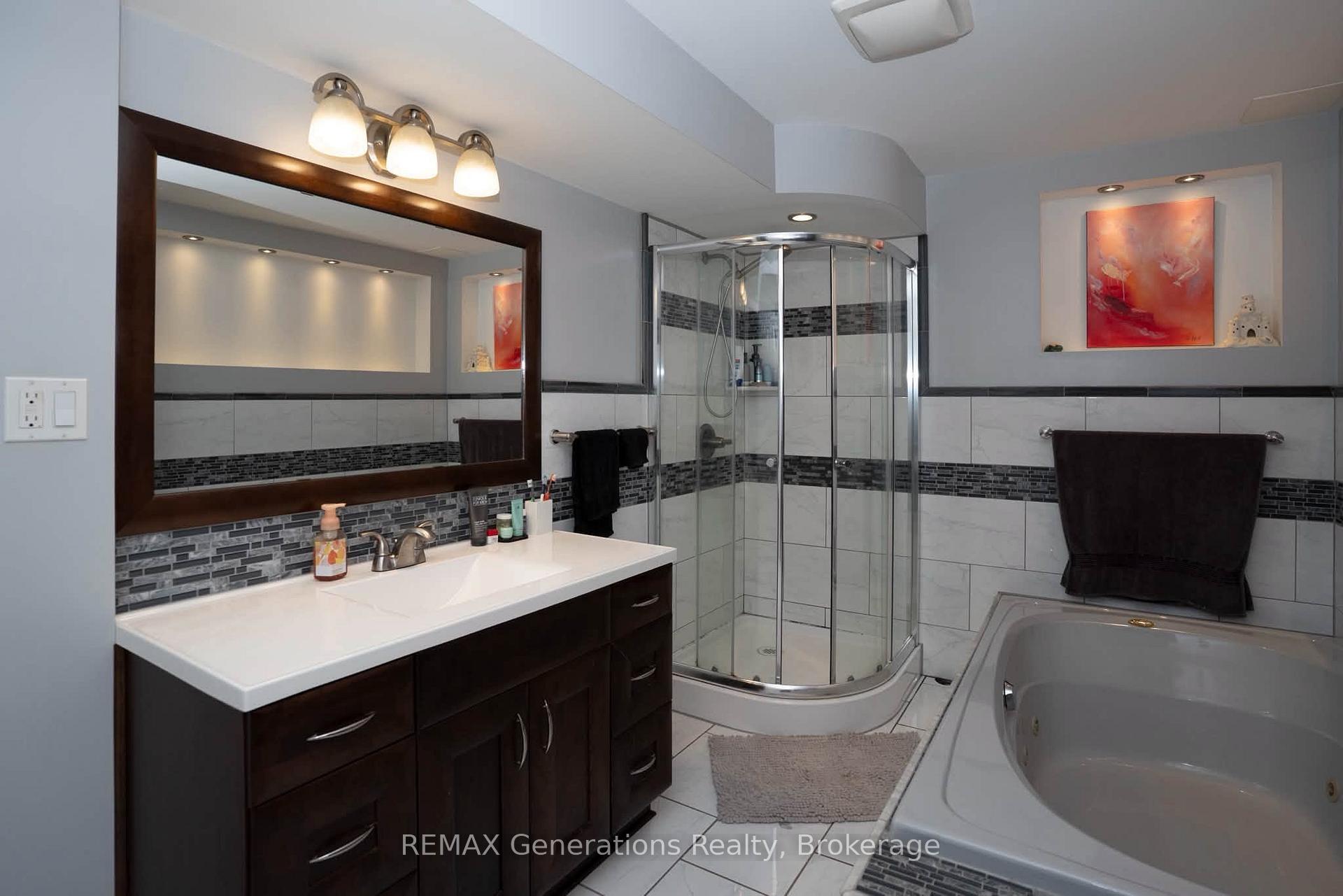 Photo 16 of 330 Montclair Street, Thunder Bay, Current River — HOMEH
