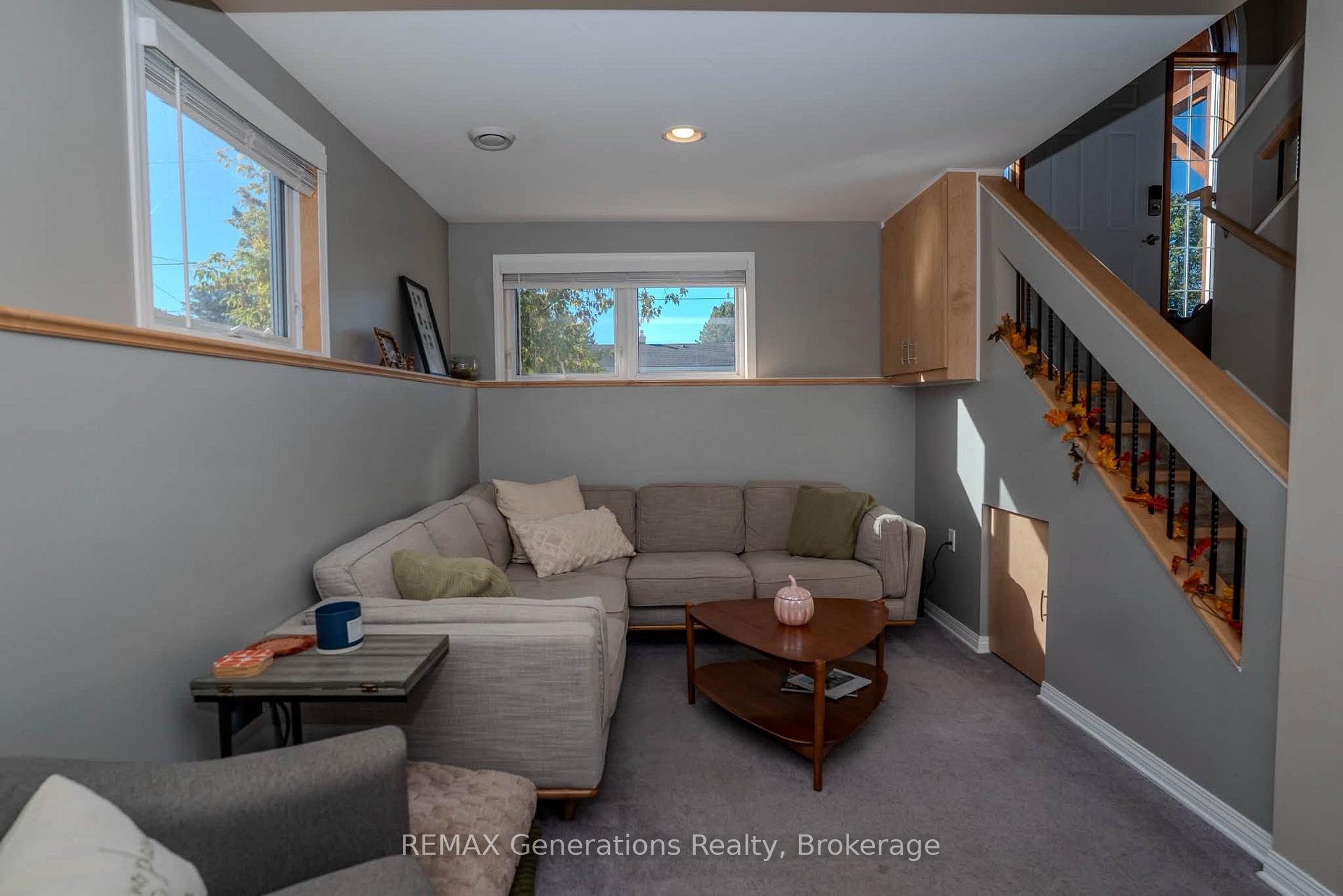 Photo 19 of 330 Montclair Street, Thunder Bay, Current River — HOMEH