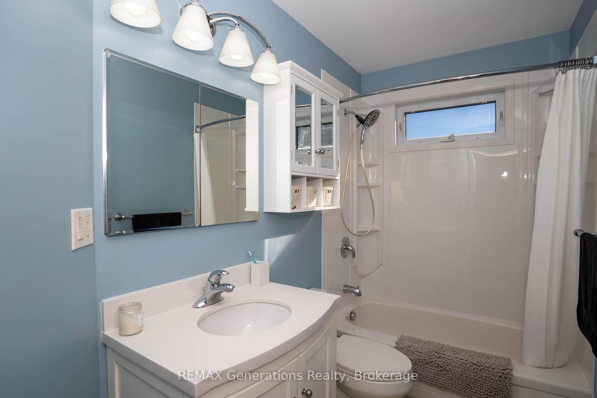 Photo 20 of 330 Montclair Street, Thunder Bay, Current River — HOMEH