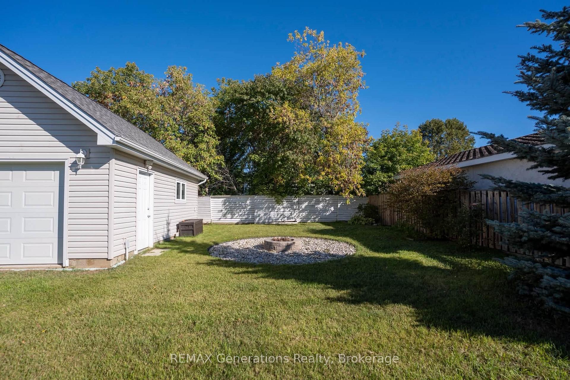 Photo 28 of 330 Montclair Street, Thunder Bay, Current River — HOMEH