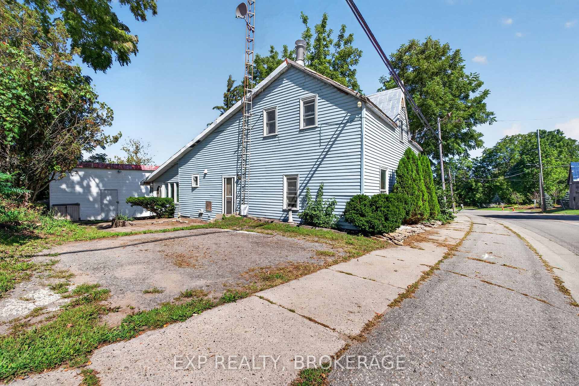 Photo 2 of 1654 County 10 Road, Prince Edward County, Athol Ward — HOMEH