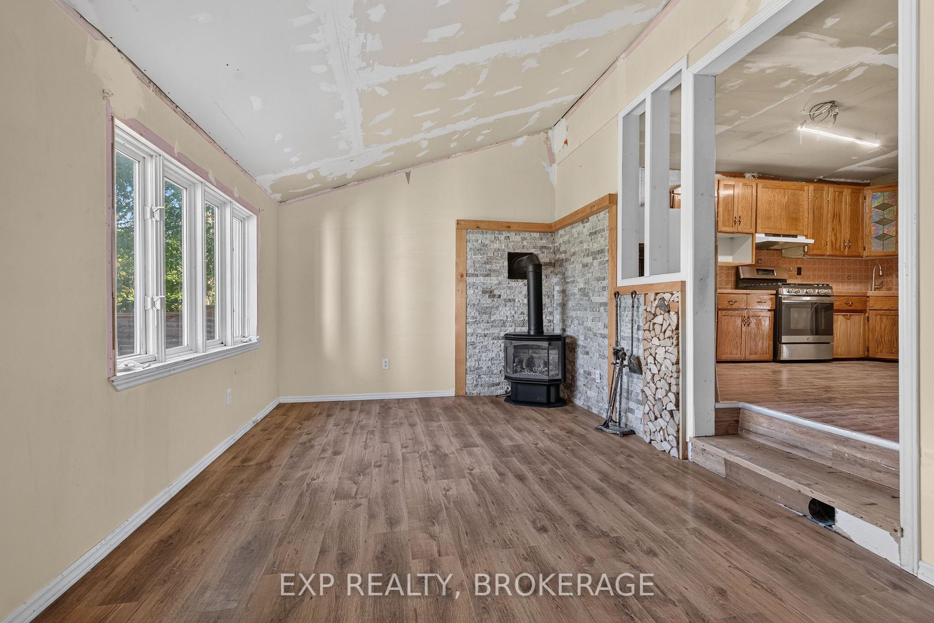 Photo 7 of 1654 County 10 Road, Prince Edward County, Athol Ward — HOMEH