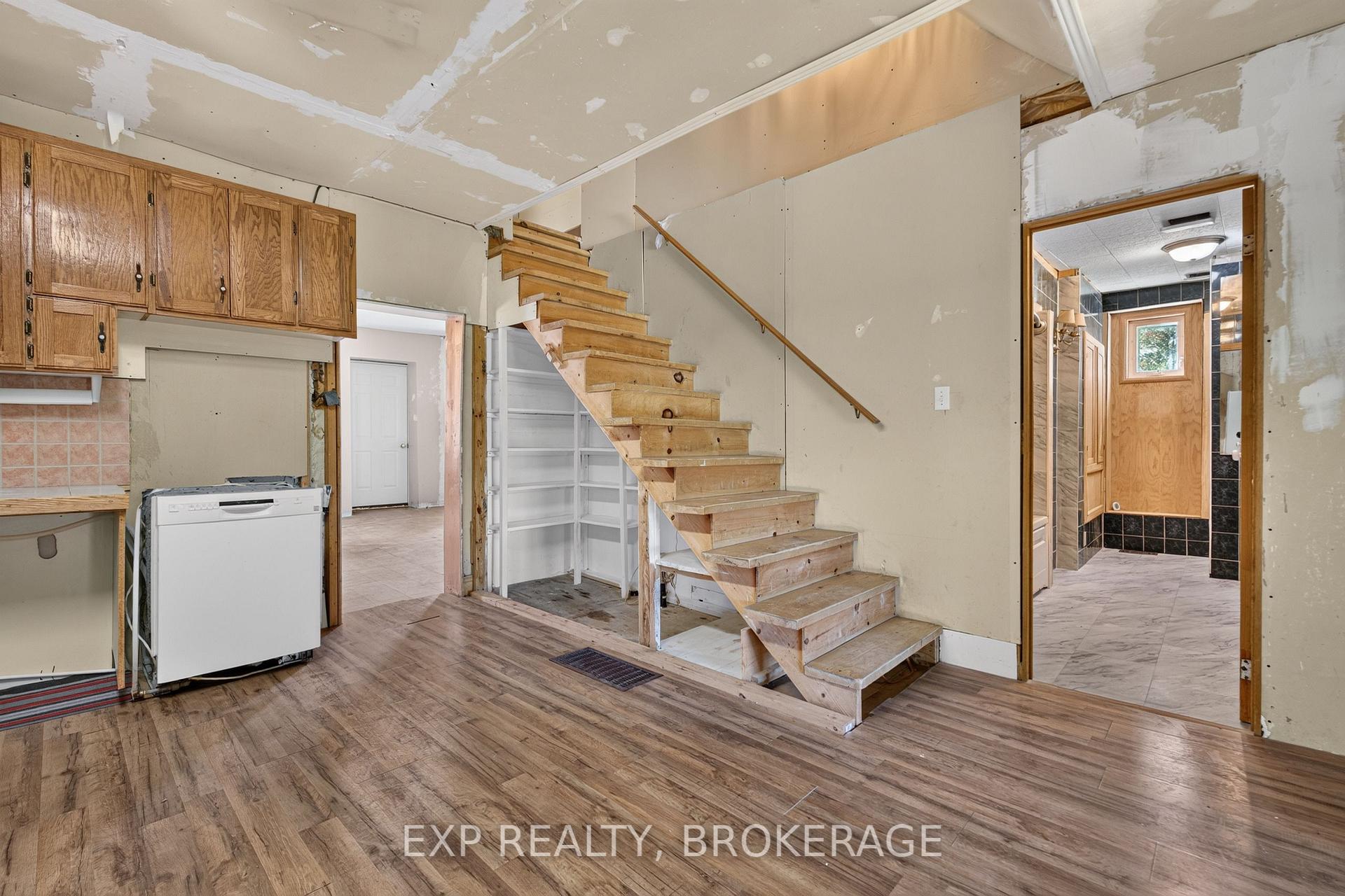 Photo 20 of 1654 County 10 Road, Prince Edward County, Athol Ward — HOMEH
