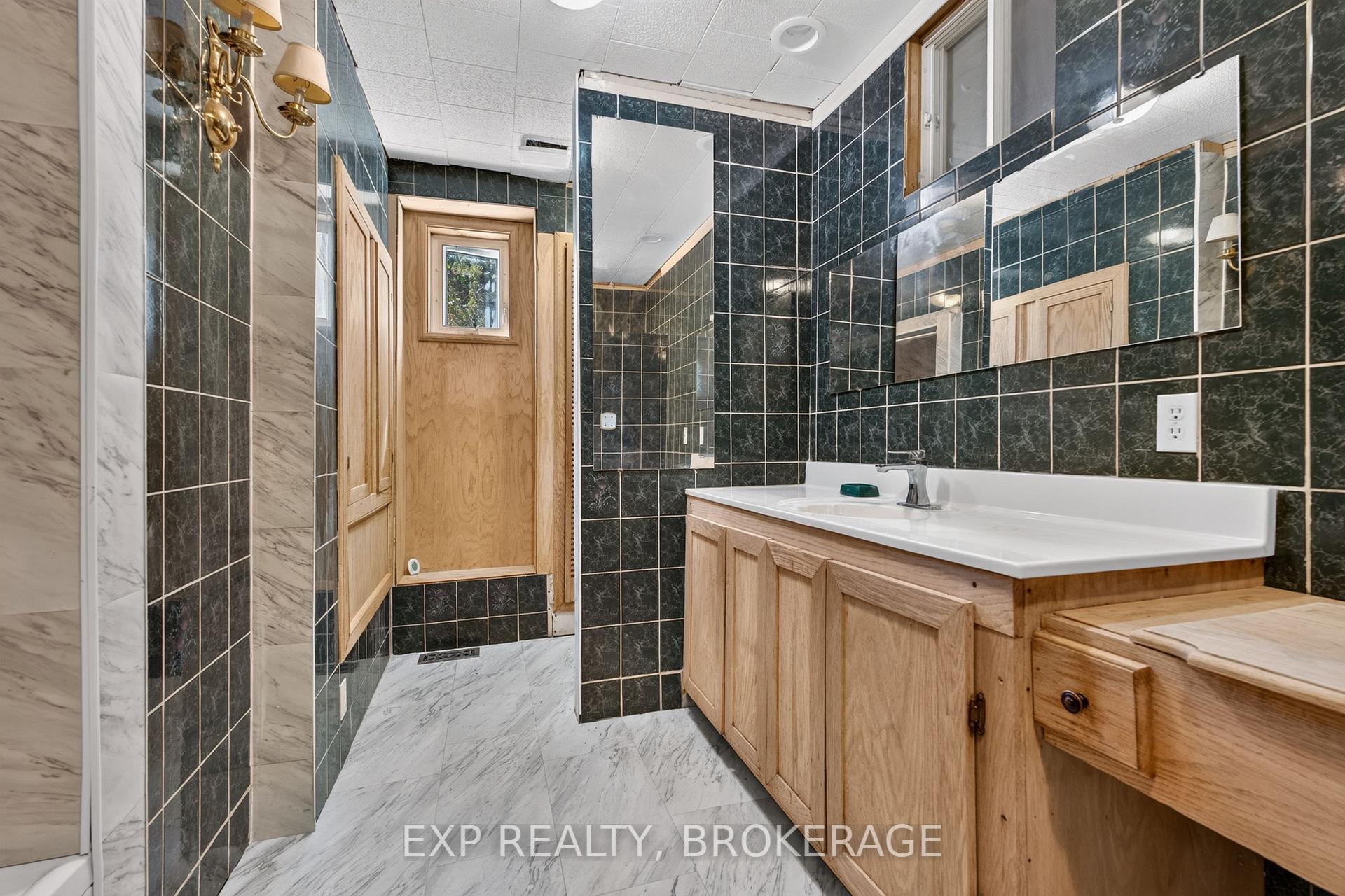 Photo 24 of 1654 County 10 Road, Prince Edward County, Athol Ward — HOMEH