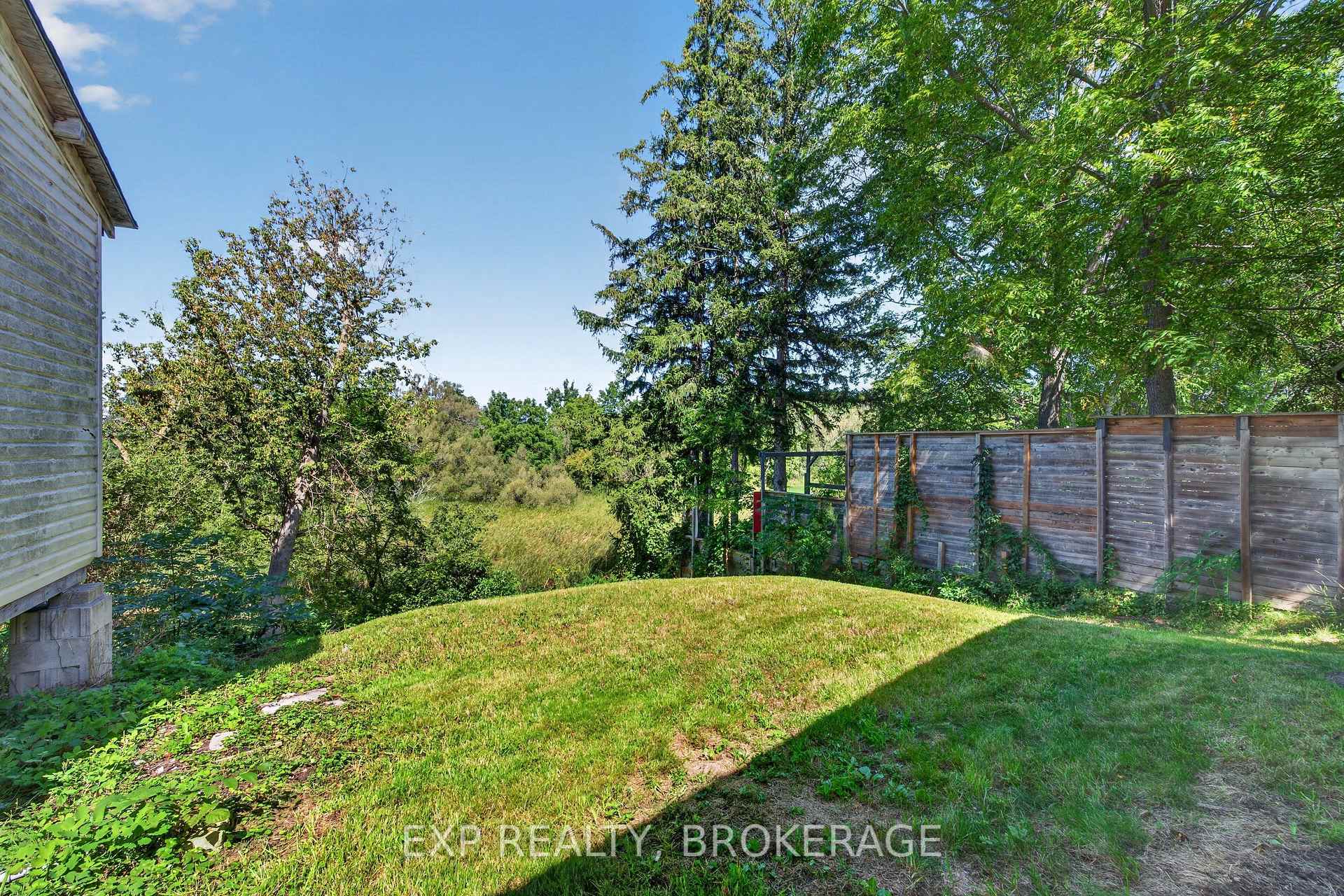 Photo 32 of 1654 County 10 Road, Prince Edward County, Athol Ward — HOMEH