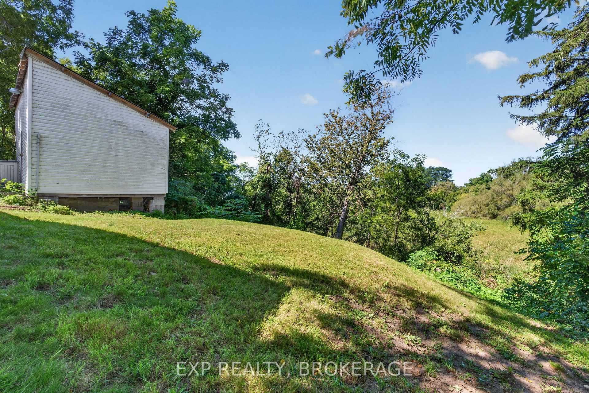 Photo 38 of 1654 County 10 Road, Prince Edward County, Athol Ward — HOMEH