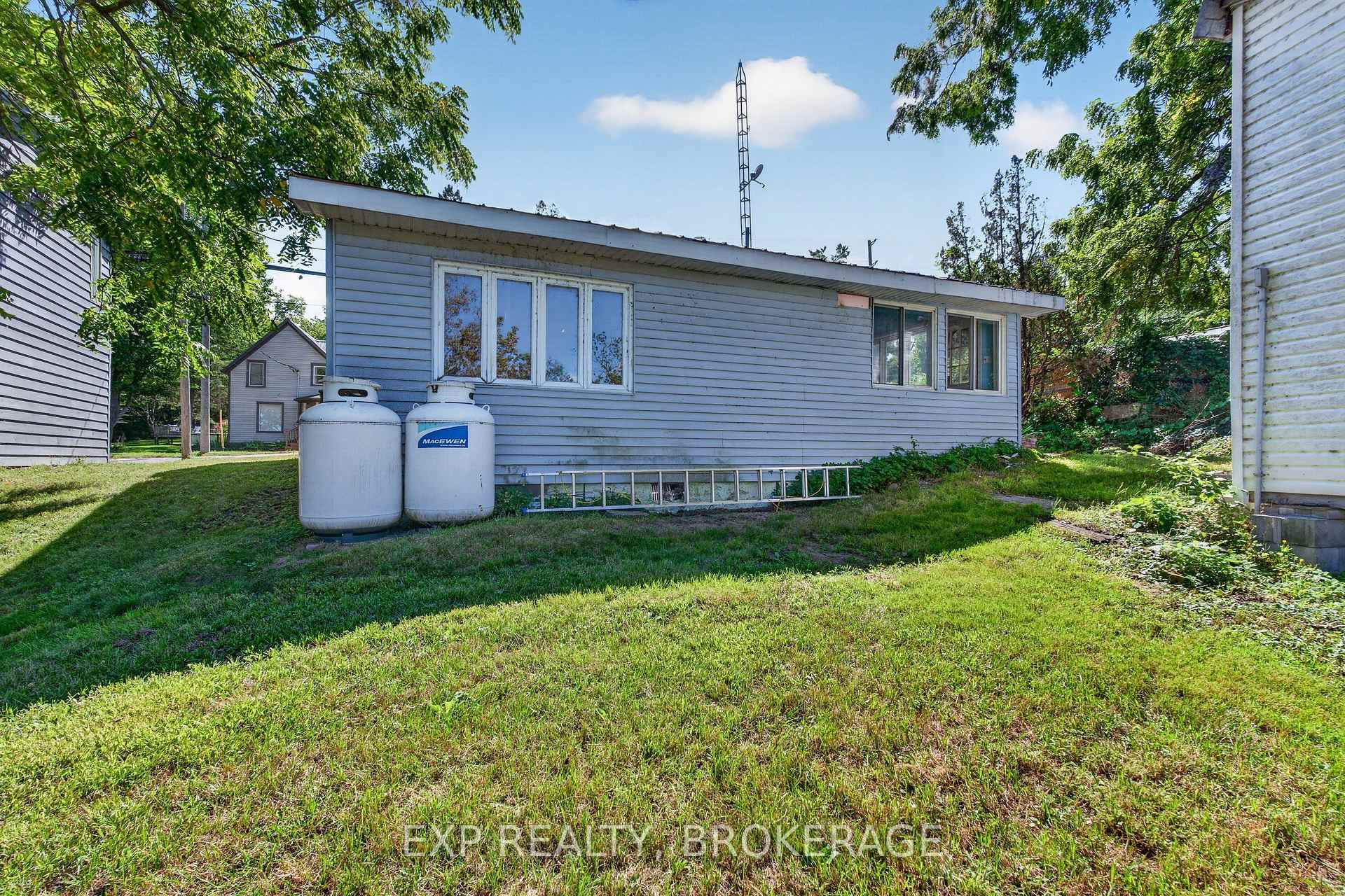 Photo 42 of 1654 County 10 Road, Prince Edward County, Athol Ward — HOMEH