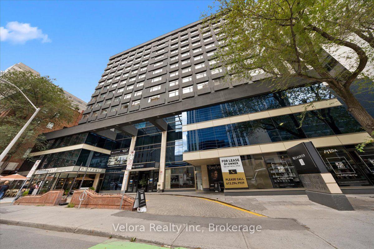 Front of Unit 606, 161 Laurier Avenue W