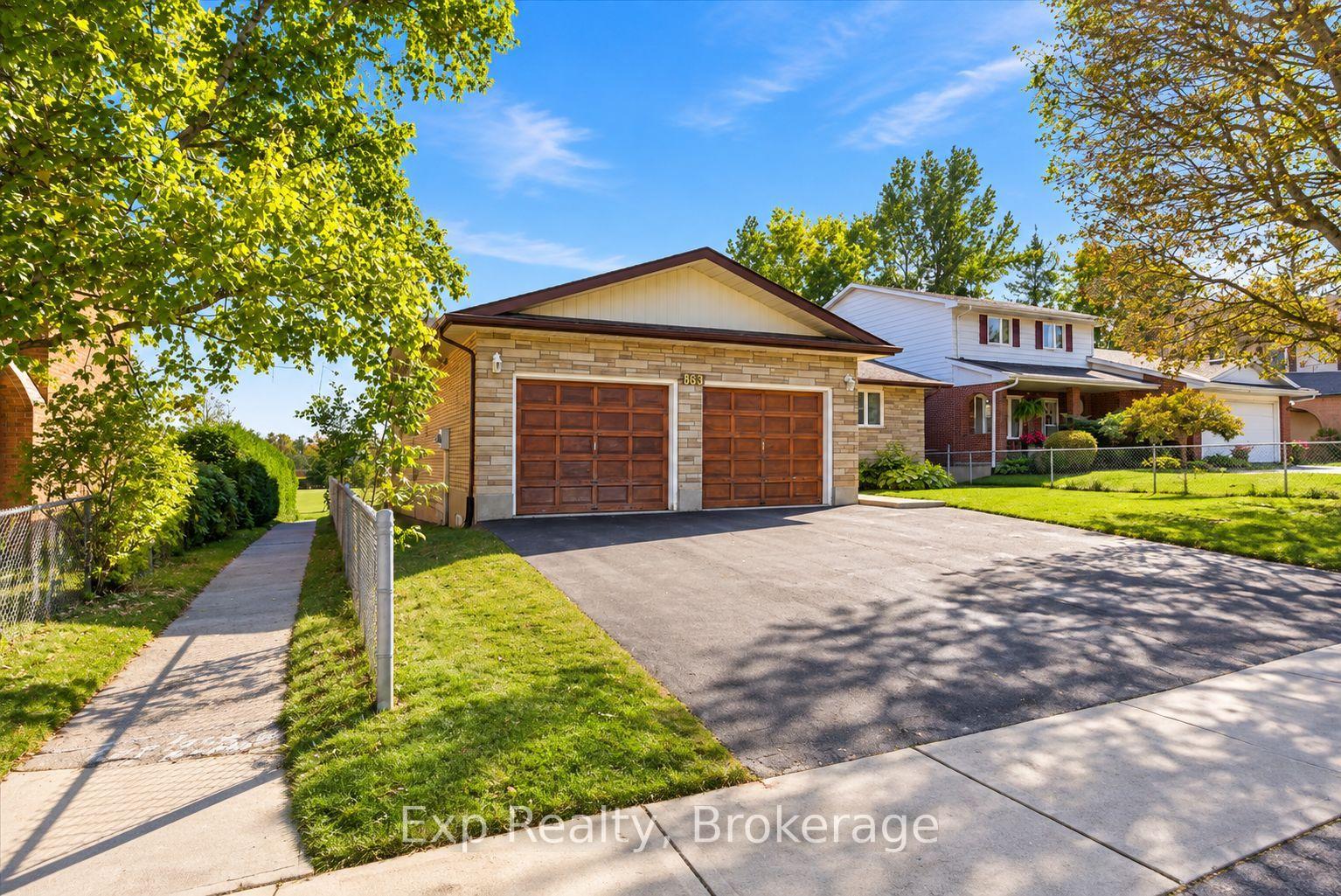 Photo 3 of 863 Wedgewood Court, Peterborough, Monaghan Ward 2 — HOMEH
