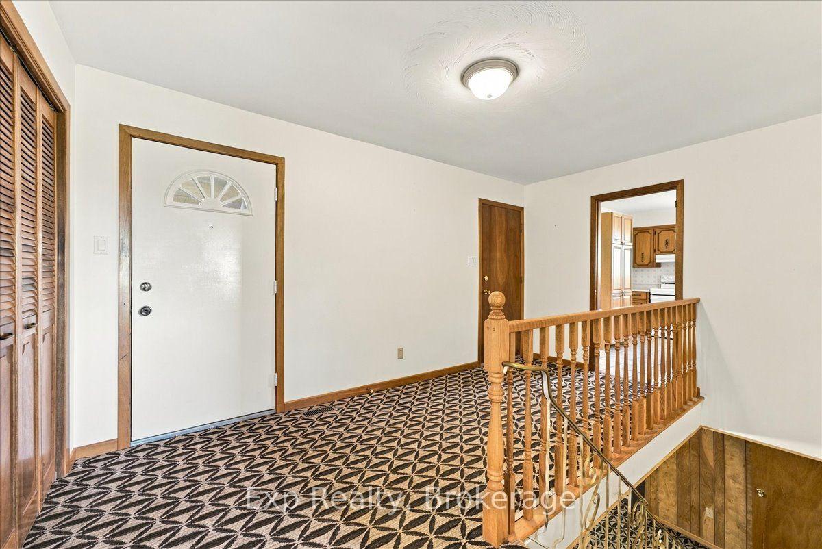 Photo 4 of 863 Wedgewood Court, Peterborough, Monaghan Ward 2 — HOMEH