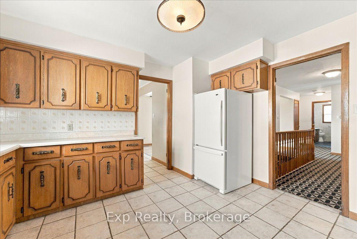 Photo 12 of 863 Wedgewood Court, Peterborough, Monaghan Ward 2 — HOMEH
