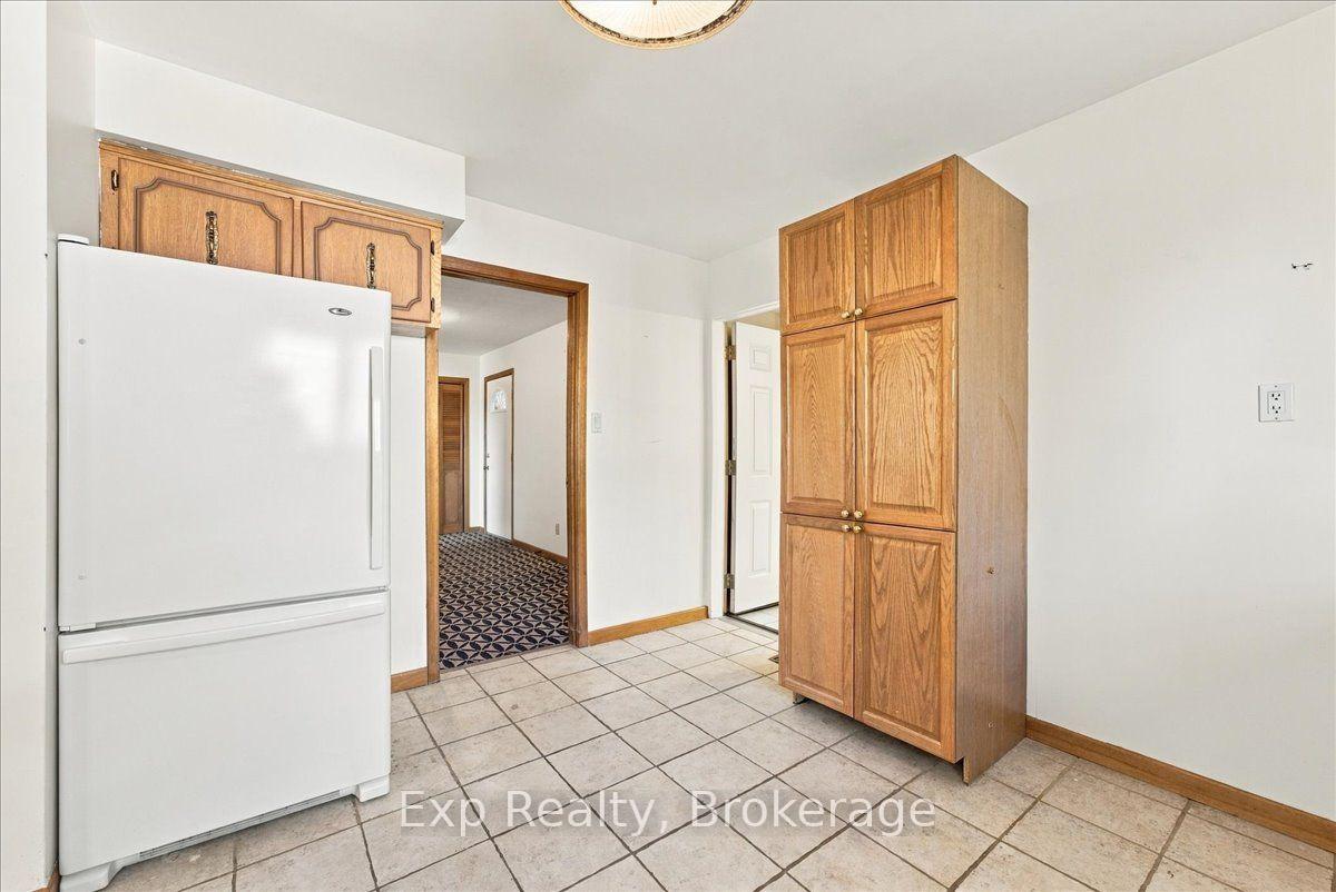 Photo 13 of 863 Wedgewood Court, Peterborough, Monaghan Ward 2 — HOMEH