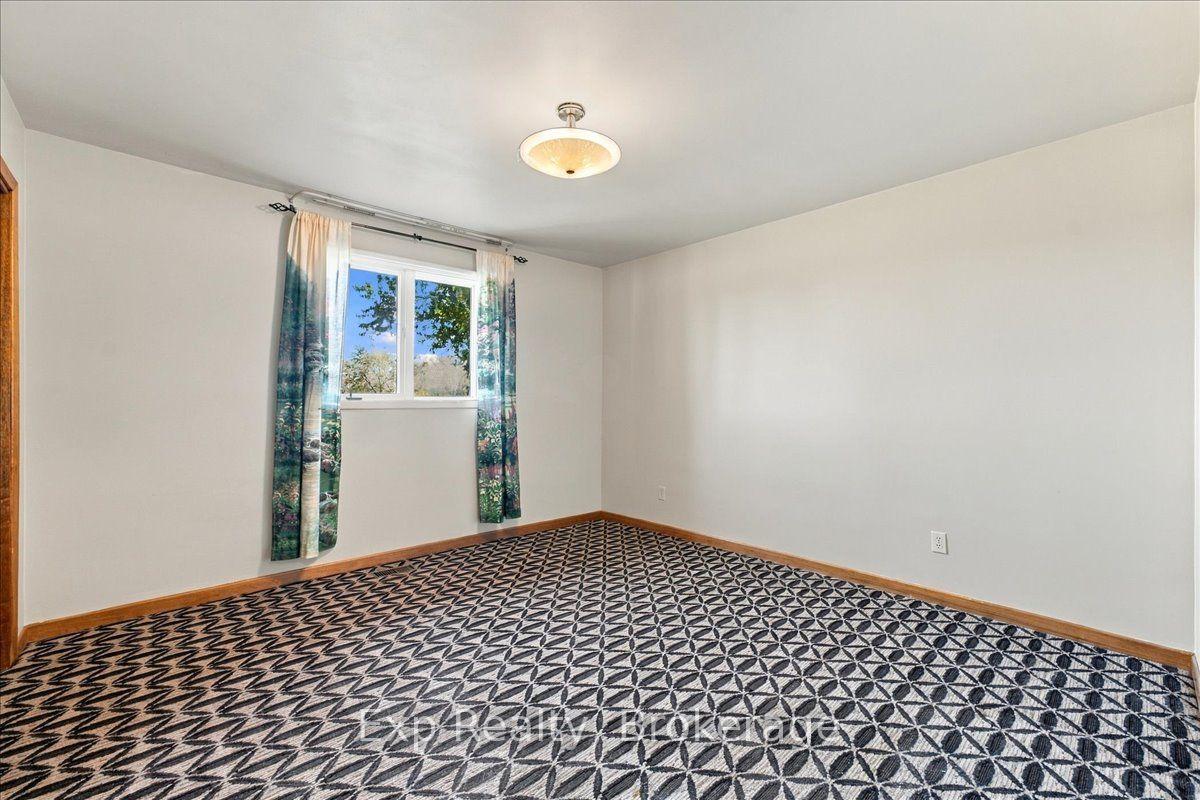 Photo 18 of 863 Wedgewood Court, Peterborough, Monaghan Ward 2 — HOMEH