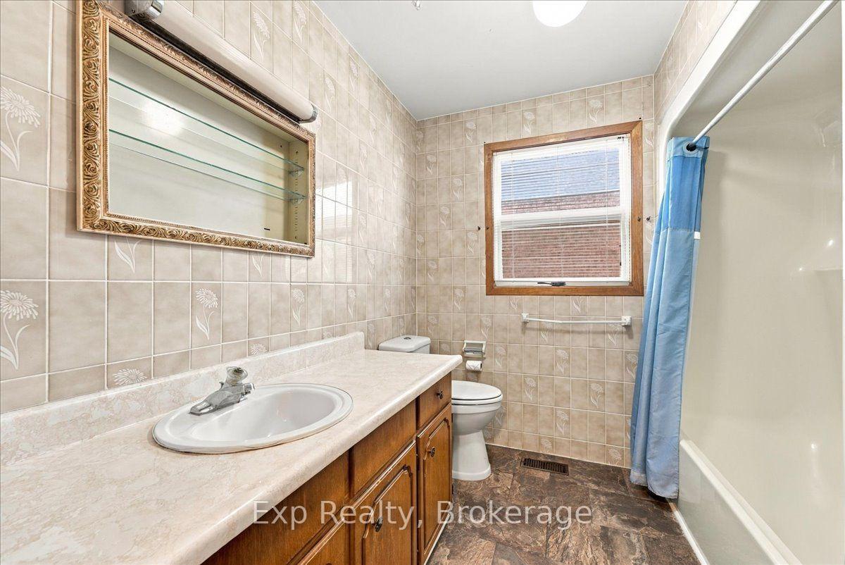 Photo 21 of 863 Wedgewood Court, Peterborough, Monaghan Ward 2 — HOMEH