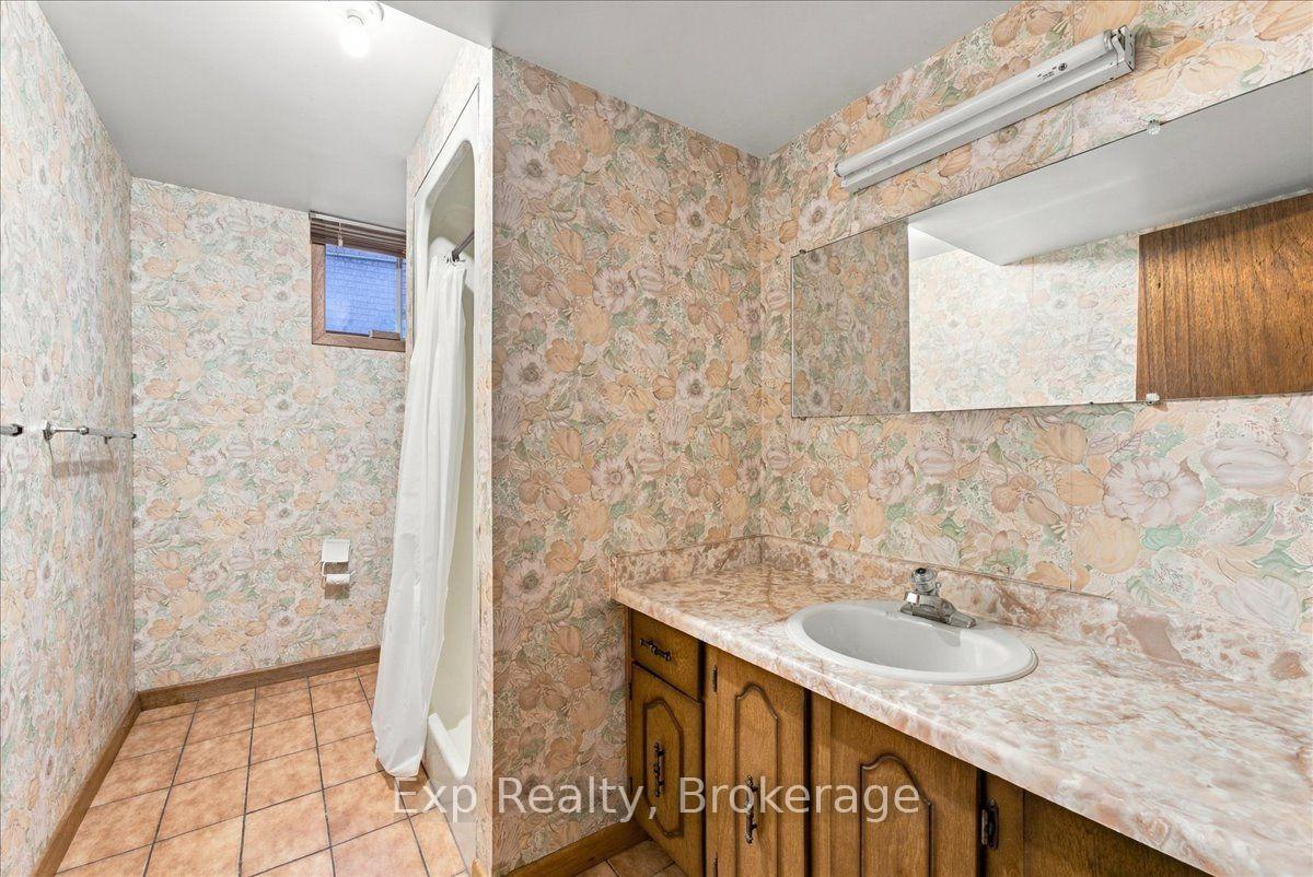 Photo 30 of 863 Wedgewood Court, Peterborough, Monaghan Ward 2 — HOMEH