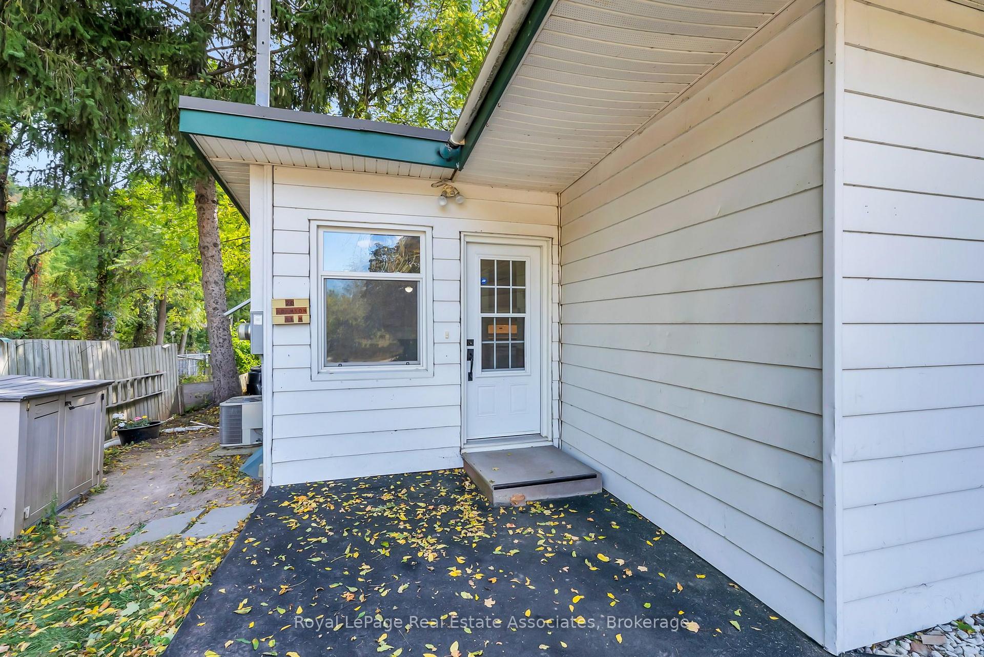 Photo 14 of 20 Adamson Street N, Halton Hills, Rural Halton Hills — HOMEH