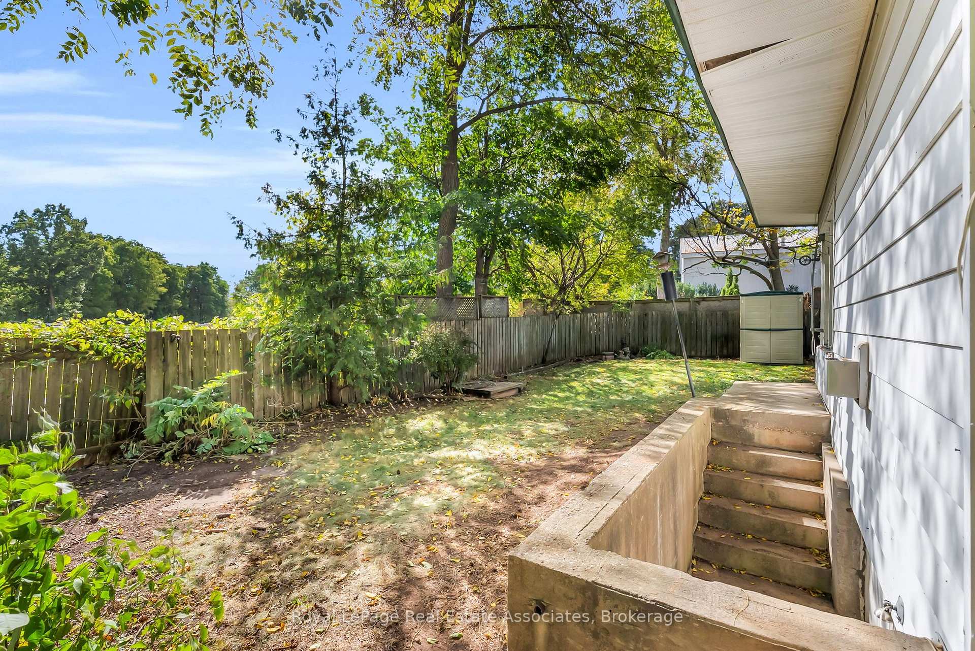 Photo 36 of 20 Adamson Street N, Halton Hills, Rural Halton Hills — HOMEH