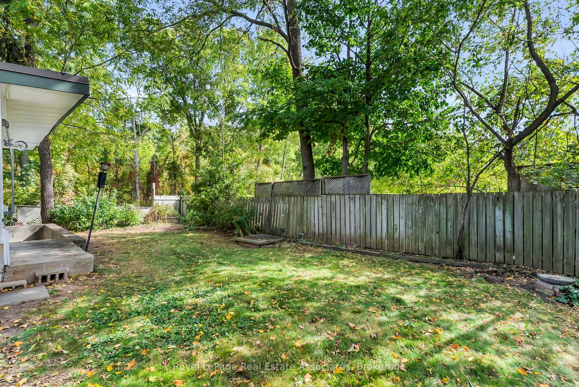 Photo 41 of 20 Adamson Street N, Halton Hills, Rural Halton Hills — HOMEH