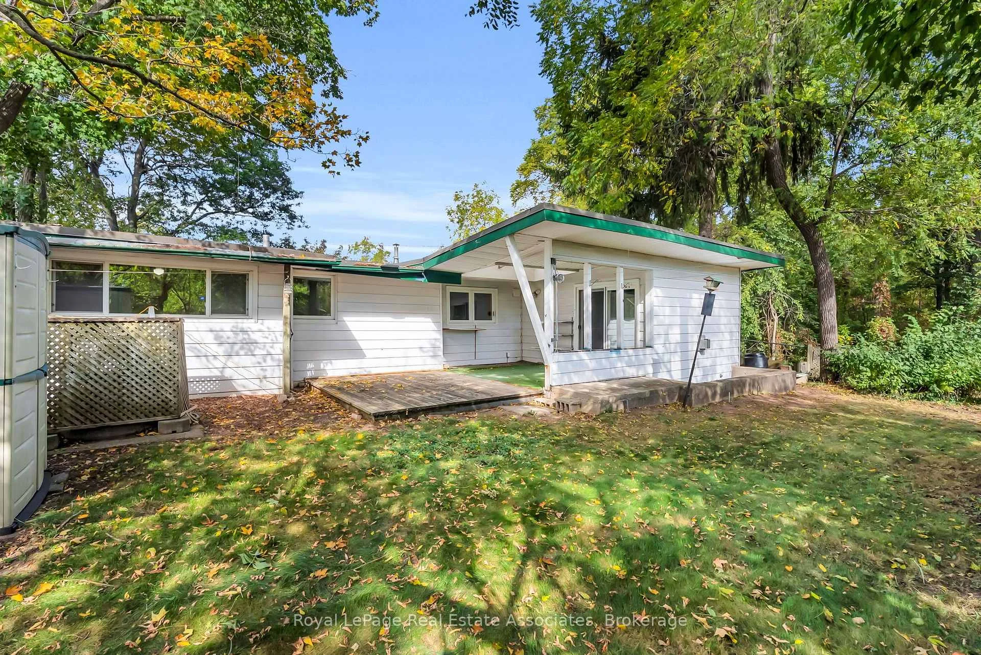 Photo 45 of 20 Adamson Street N, Halton Hills, Rural Halton Hills — HOMEH