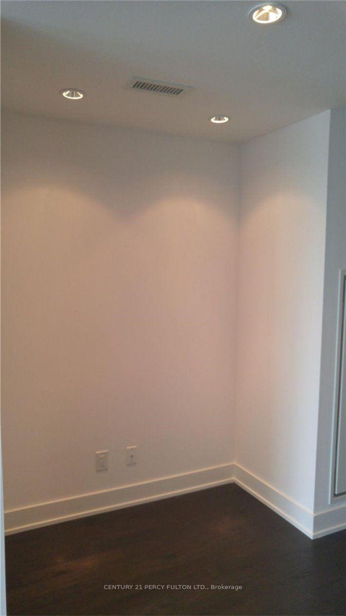 Photo 10 of Unit 810, 3018 Yonge Street, Toronto, Lawrence Park South — HOMEH