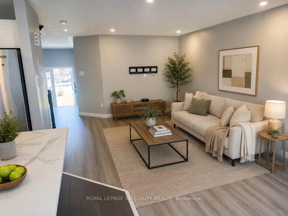 Photo 4 of 512 Petrichor Crescent, Ottawa, Avalon West — HOMEH