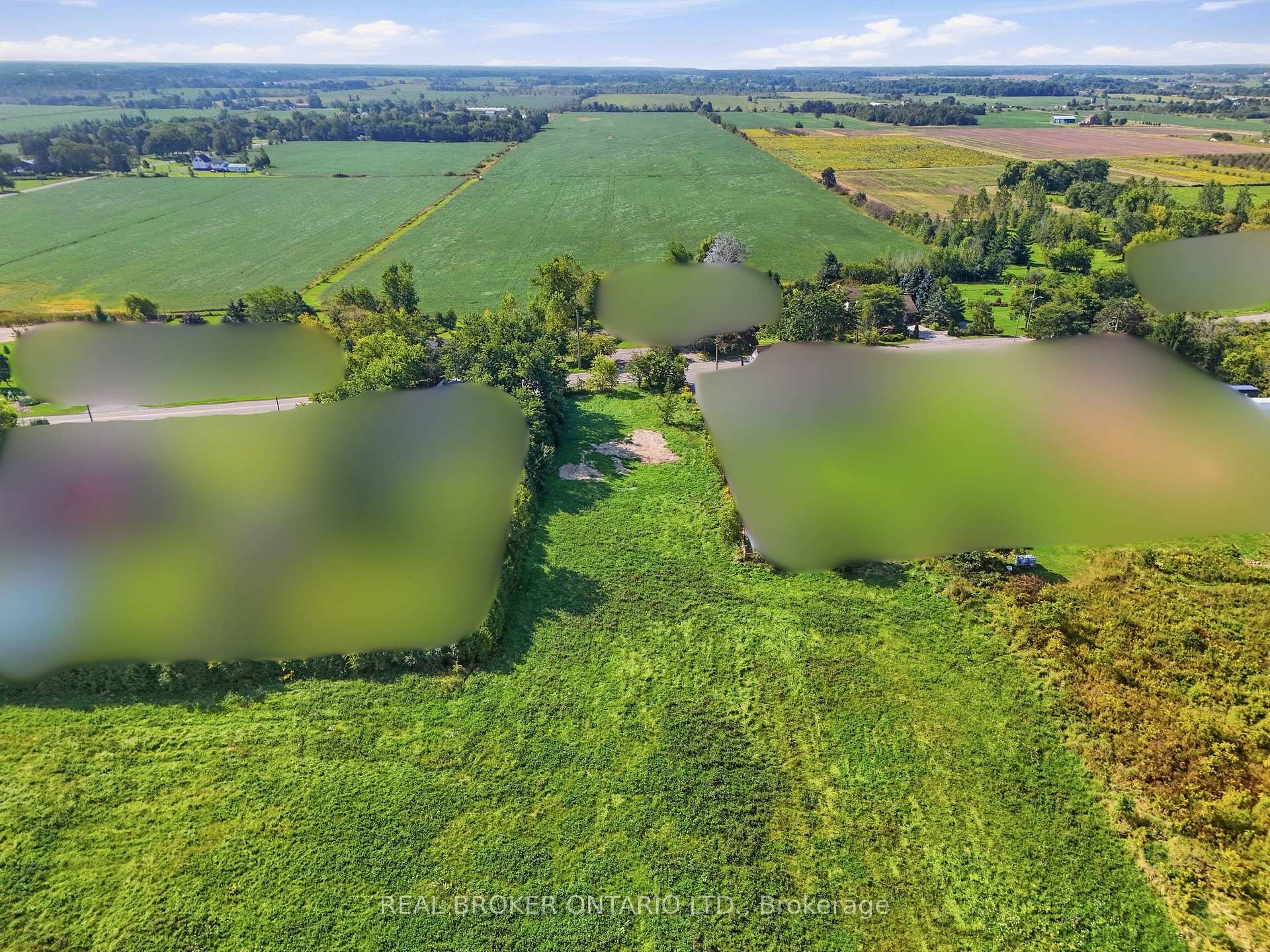 Photo 3 of 636 Ridge Road W, Grimsby, Grimsby Escarpment — HOMEH