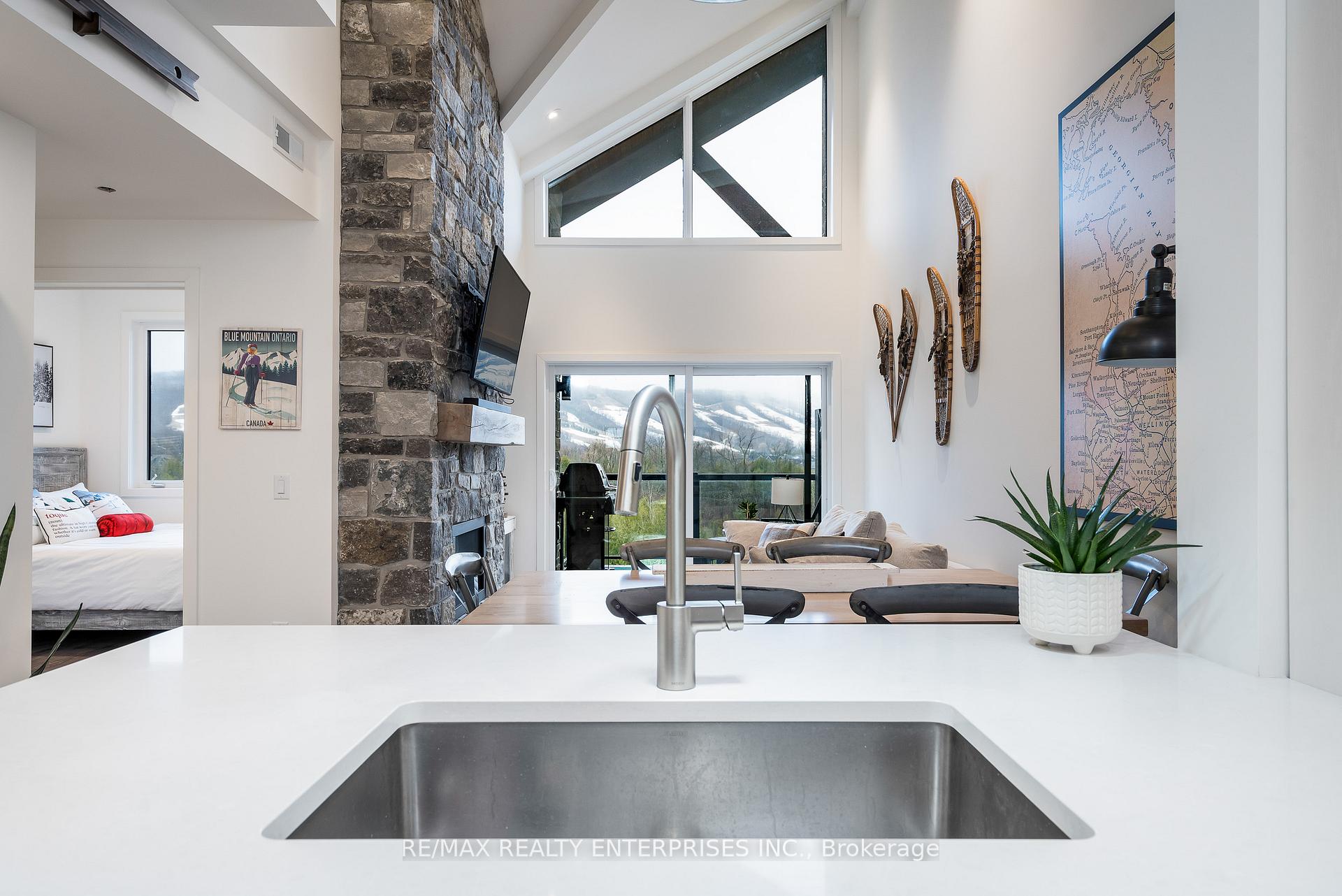 Photo 6 of Unit 404, 16 Beckwith Lane, Blue Mountains — HOMEH