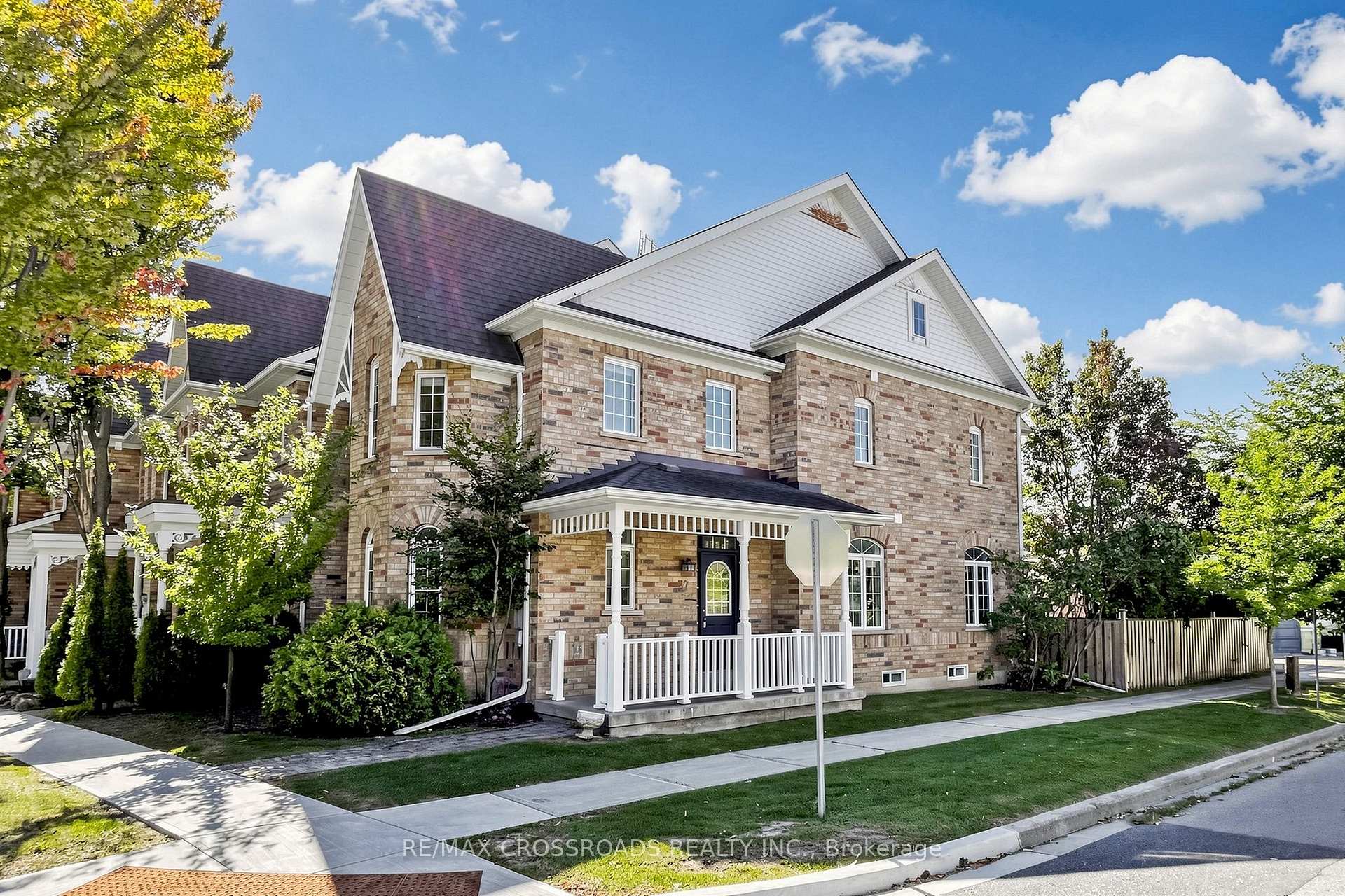 Photo 1 of 37 Queen's Plate Drive, Markham, Angus Glen — HOMEH