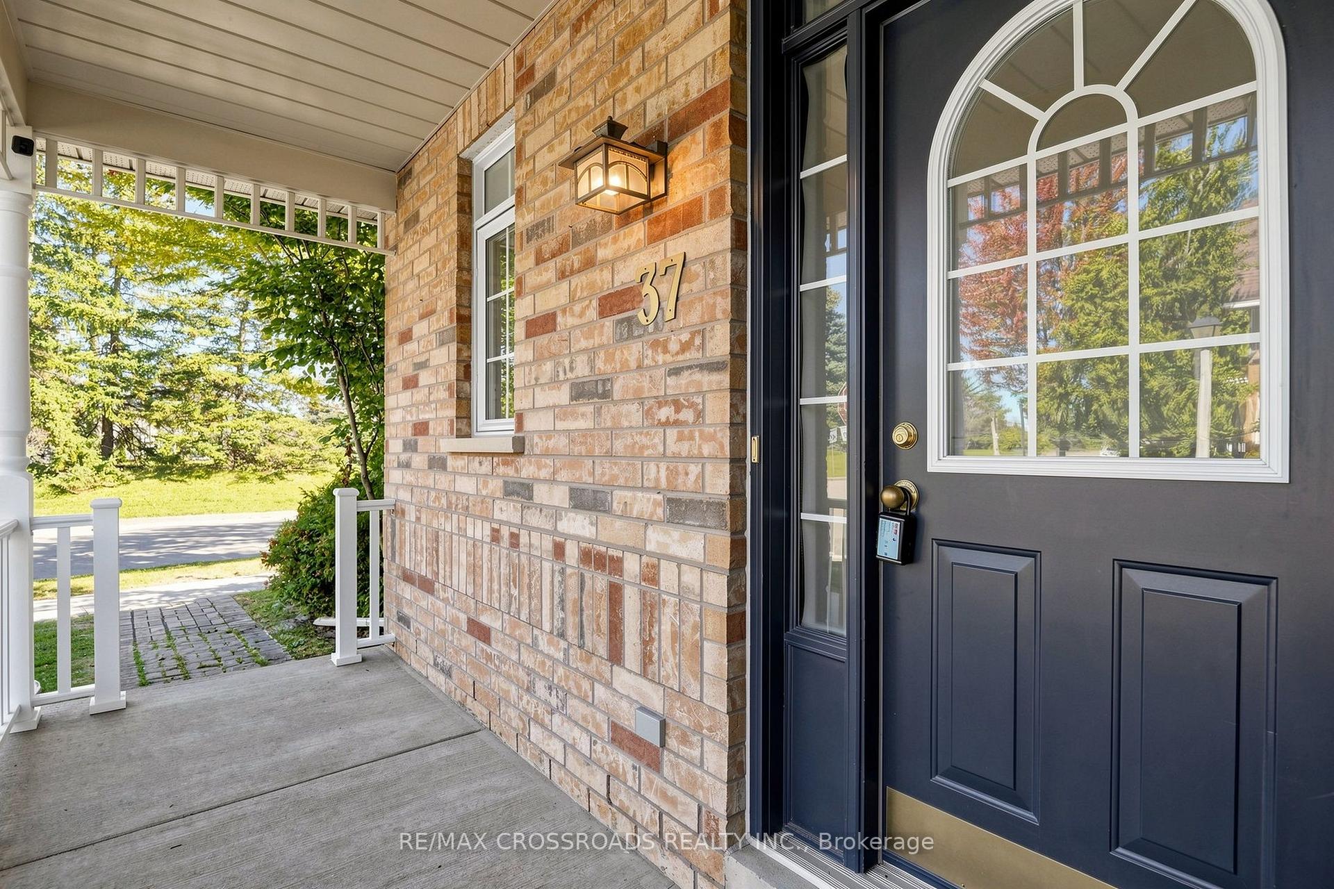 Photo 5 of 37 Queen's Plate Drive, Markham, Angus Glen — HOMEH