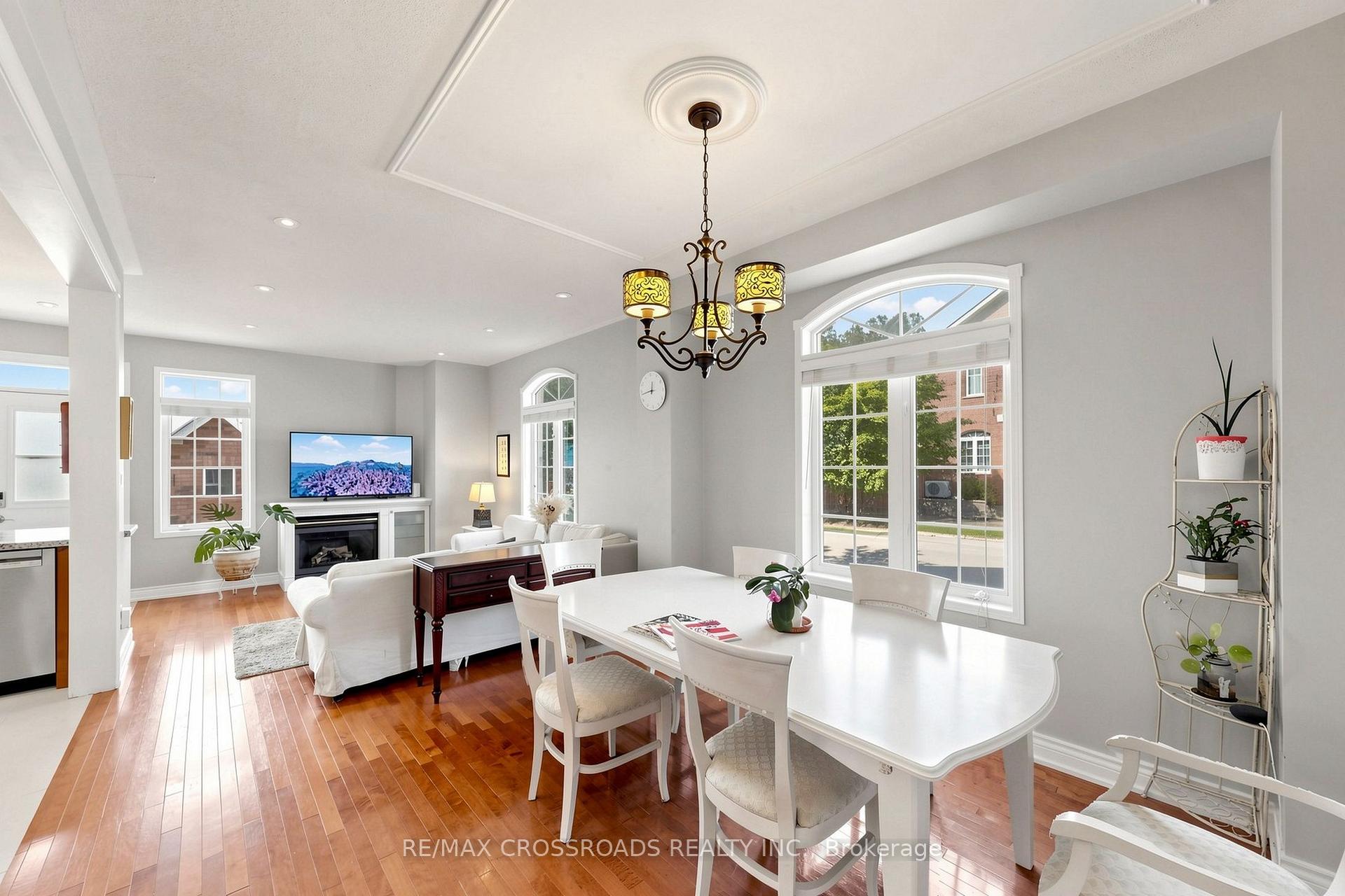 Photo 9 of 37 Queen's Plate Drive, Markham, Angus Glen — HOMEH