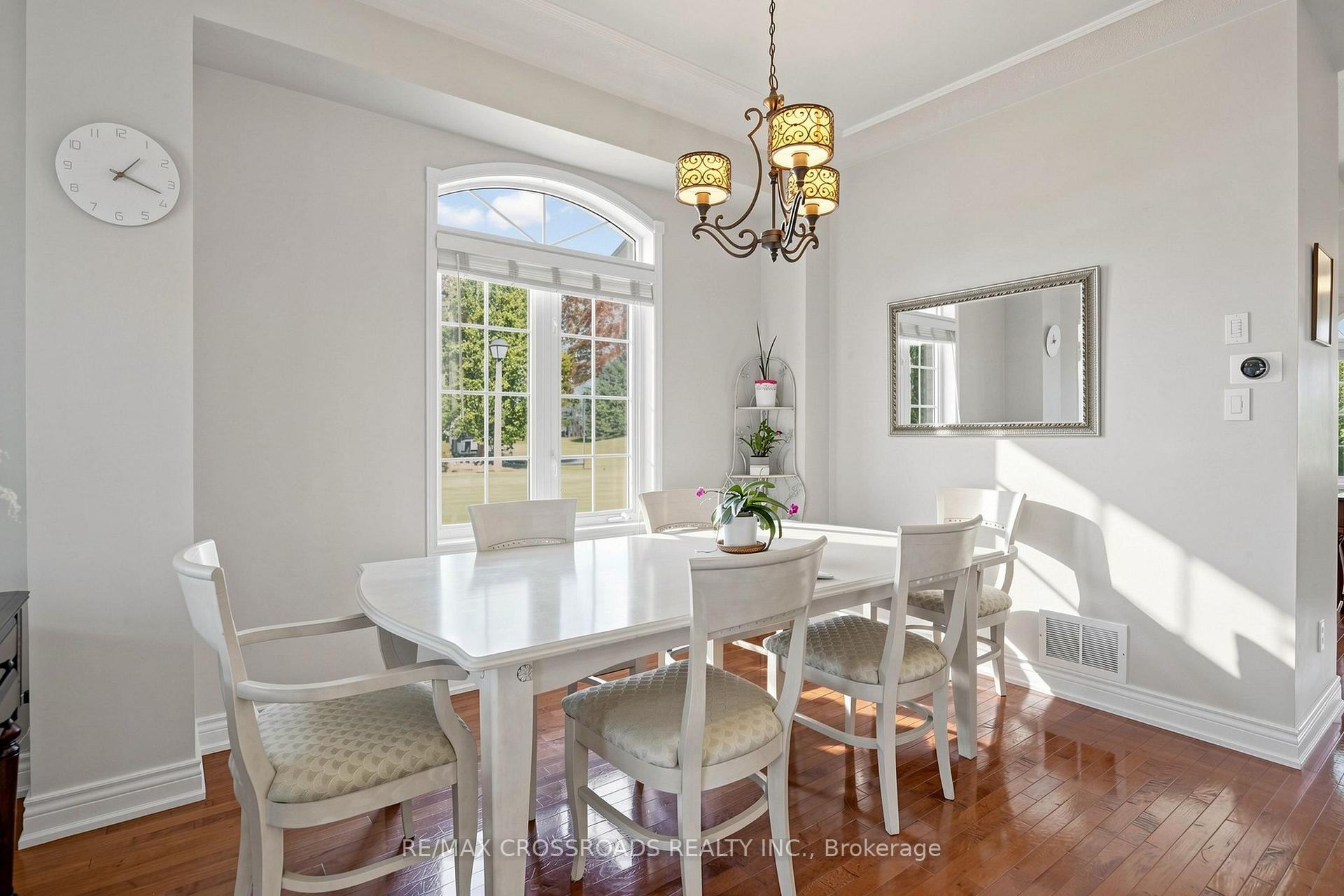 Photo 7 of 37 Queen's Plate Drive, Markham, Angus Glen — HOMEH