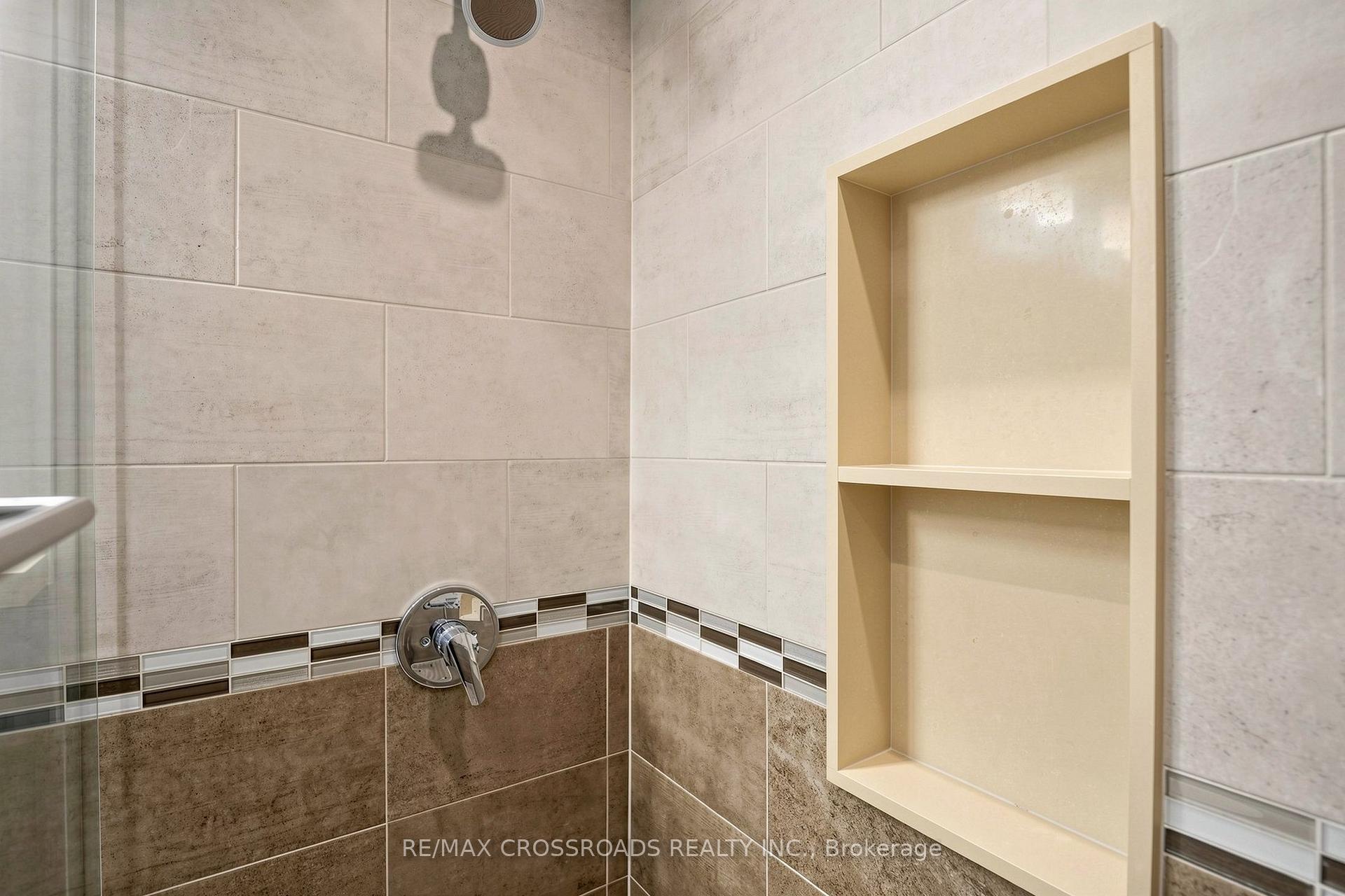 Photo 36 of 37 Queen's Plate Drive, Markham, Angus Glen — HOMEH