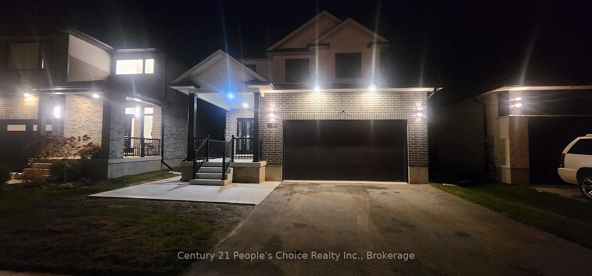 Photo 2 of 43 Weymouth Street, Woolwich, Confederation Heights — HOMEH