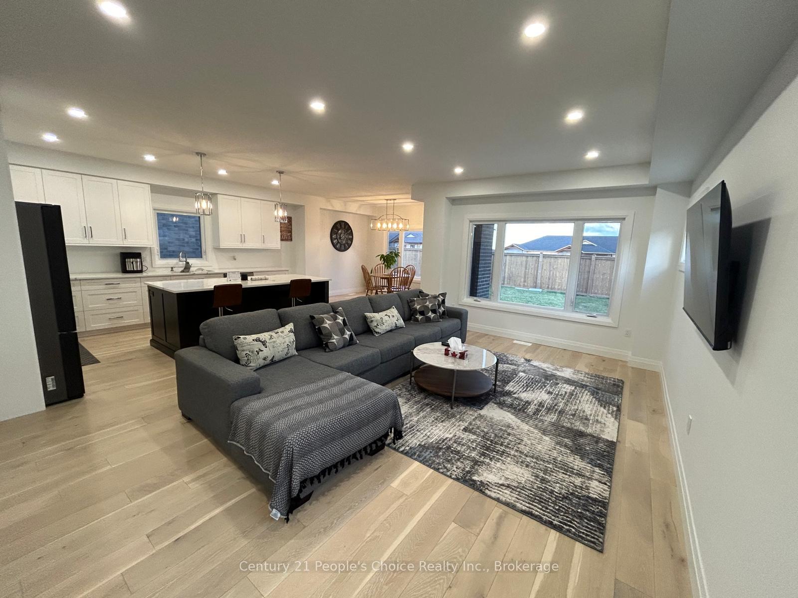 Photo 11 of 43 Weymouth Street, Woolwich, Confederation Heights — HOMEH