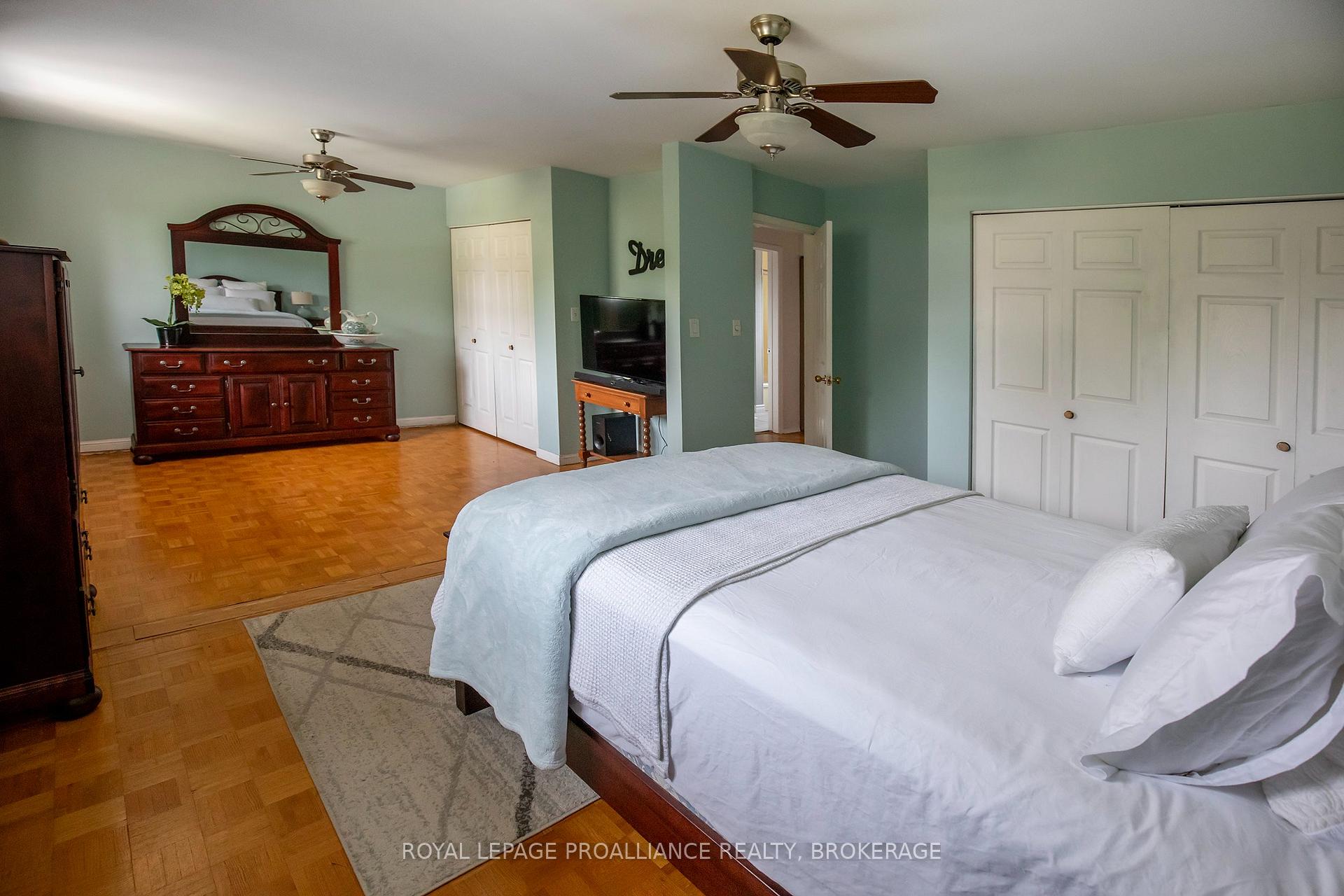 Photo 13 of 717 Laidlaw Crescent, Kingston, South of Taylor-Kidd Blvd — HOMEH