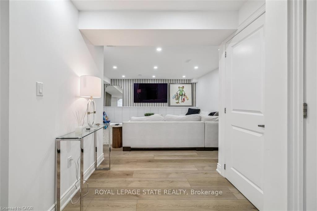 Photo 33 of 47 Cielo Court, Hamilton, Ryckmans — HOMEH