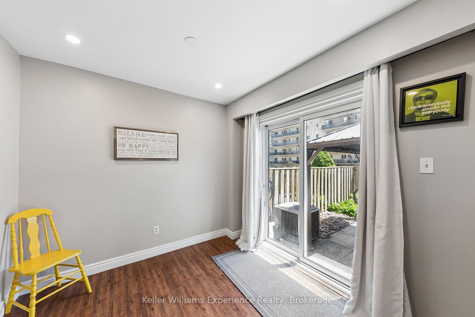 Photo 4 of Unit 23, 2 Bernick Drive, Barrie, Grove East — HOMEH