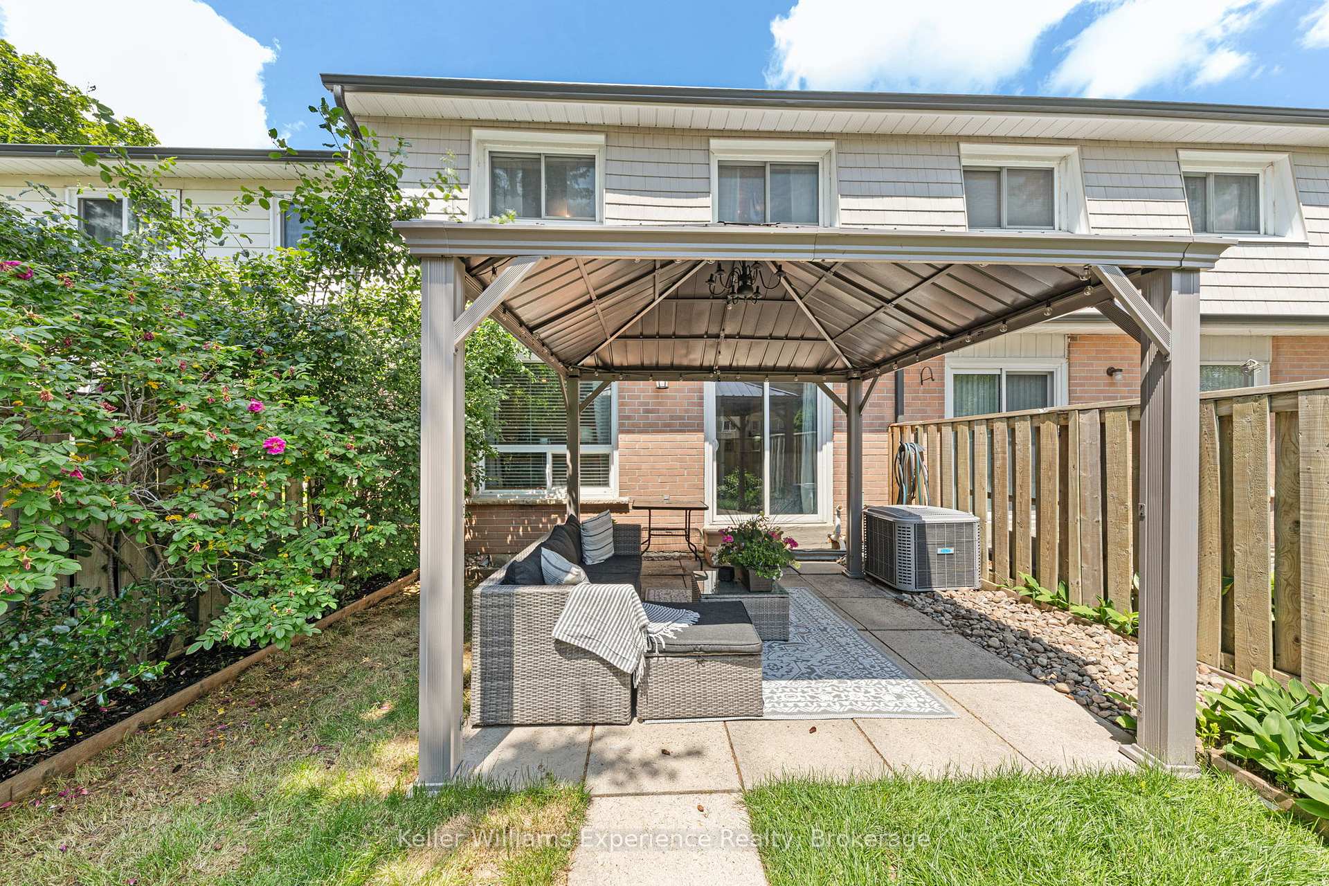 Photo 24 of Unit 23, 2 Bernick Drive, Barrie, Grove East — HOMEH