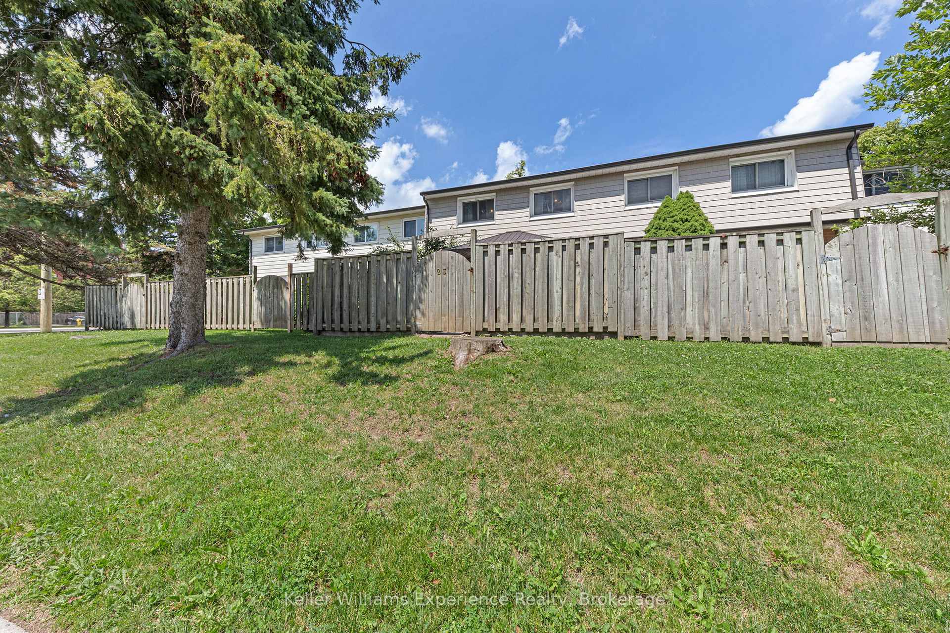 Photo 26 of Unit 23, 2 Bernick Drive, Barrie, Grove East — HOMEH