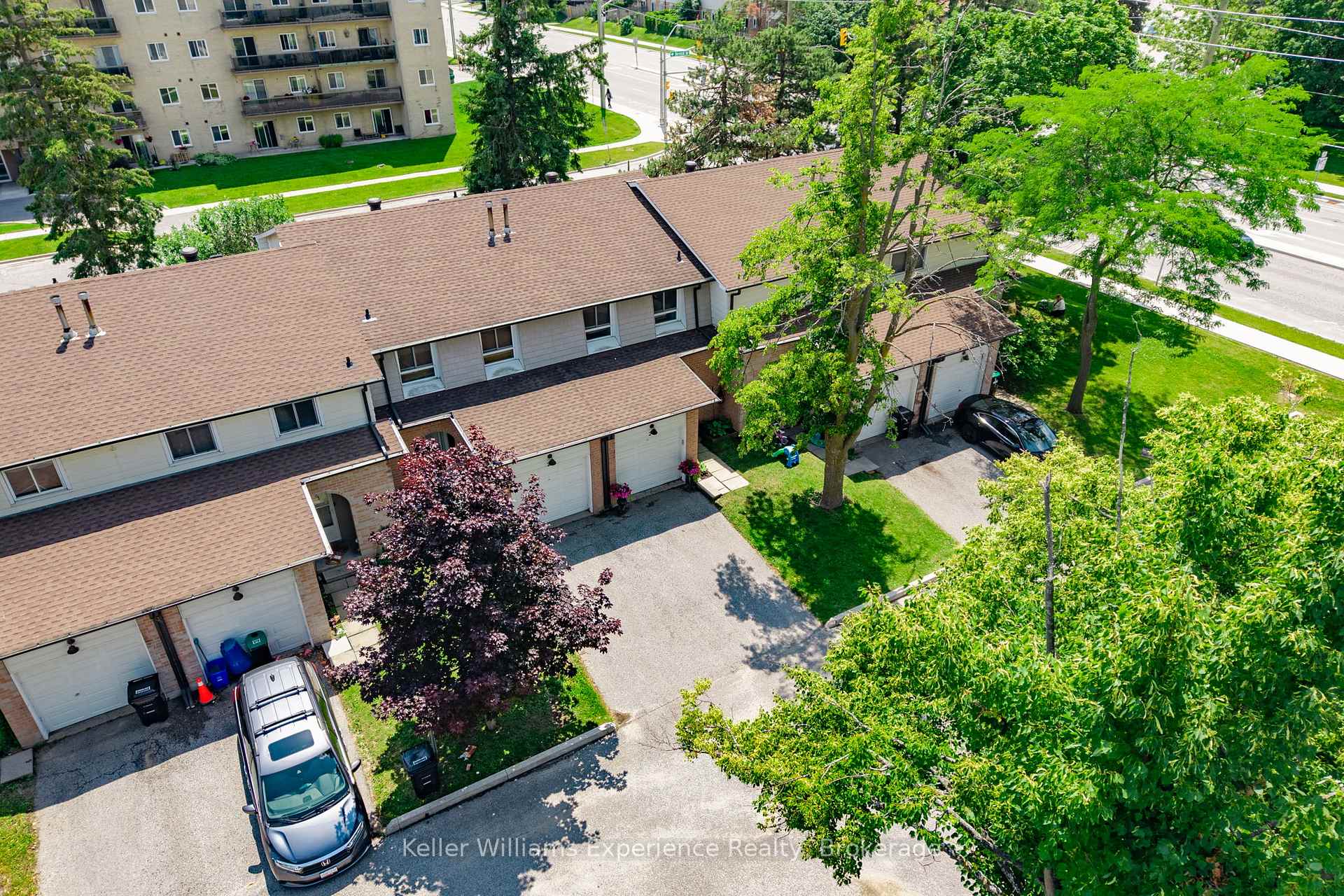 Photo 28 of Unit 23, 2 Bernick Drive, Barrie, Grove East — HOMEH