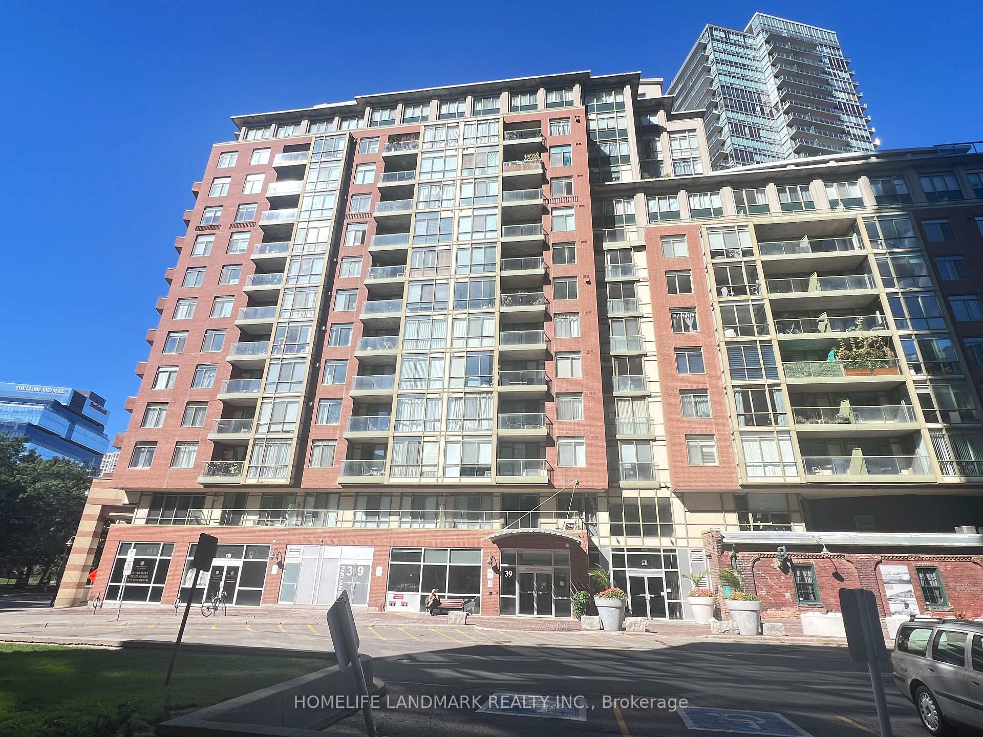 Photo of Unit 716, 39 Parliament Street