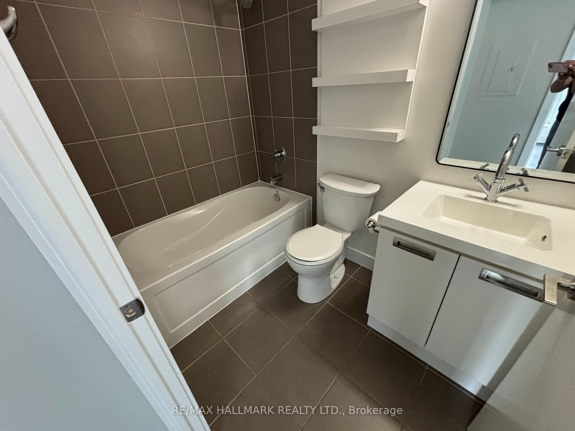 Photo 27 of Unit 905, 90 Stadium Road, Toronto, Waterfront Communities — HOMEH